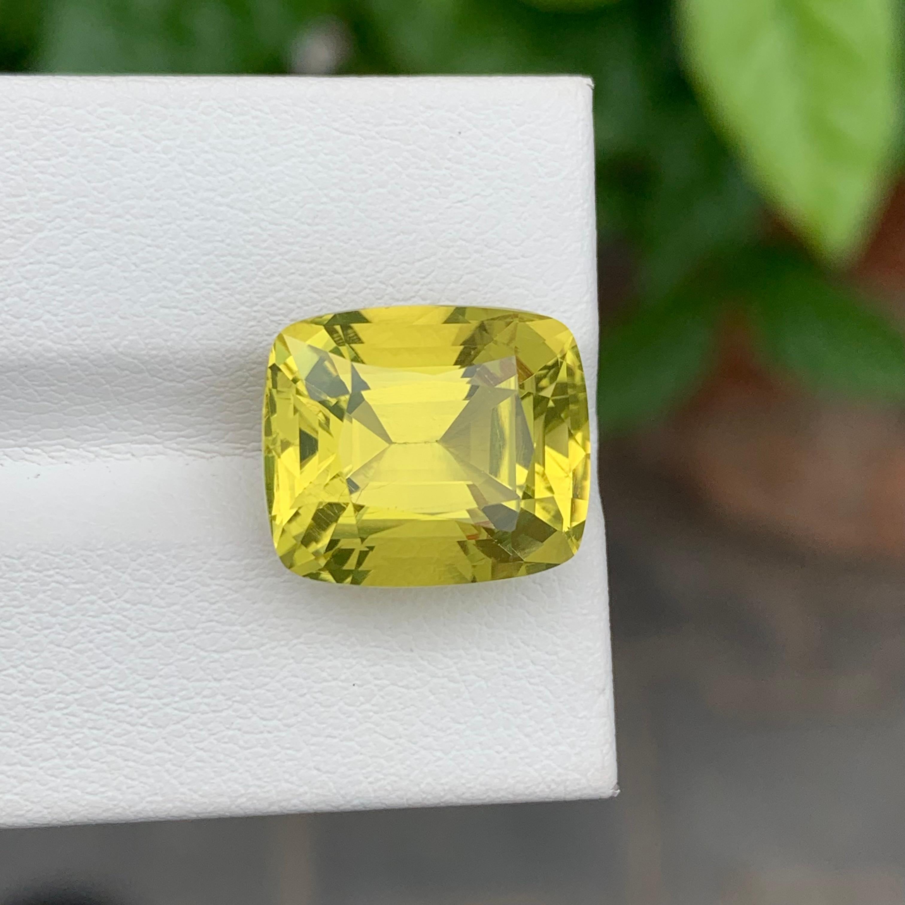 Nature 11,20 carati di quarzo limone sfuso a forma di cuscino per collana in vendita 3