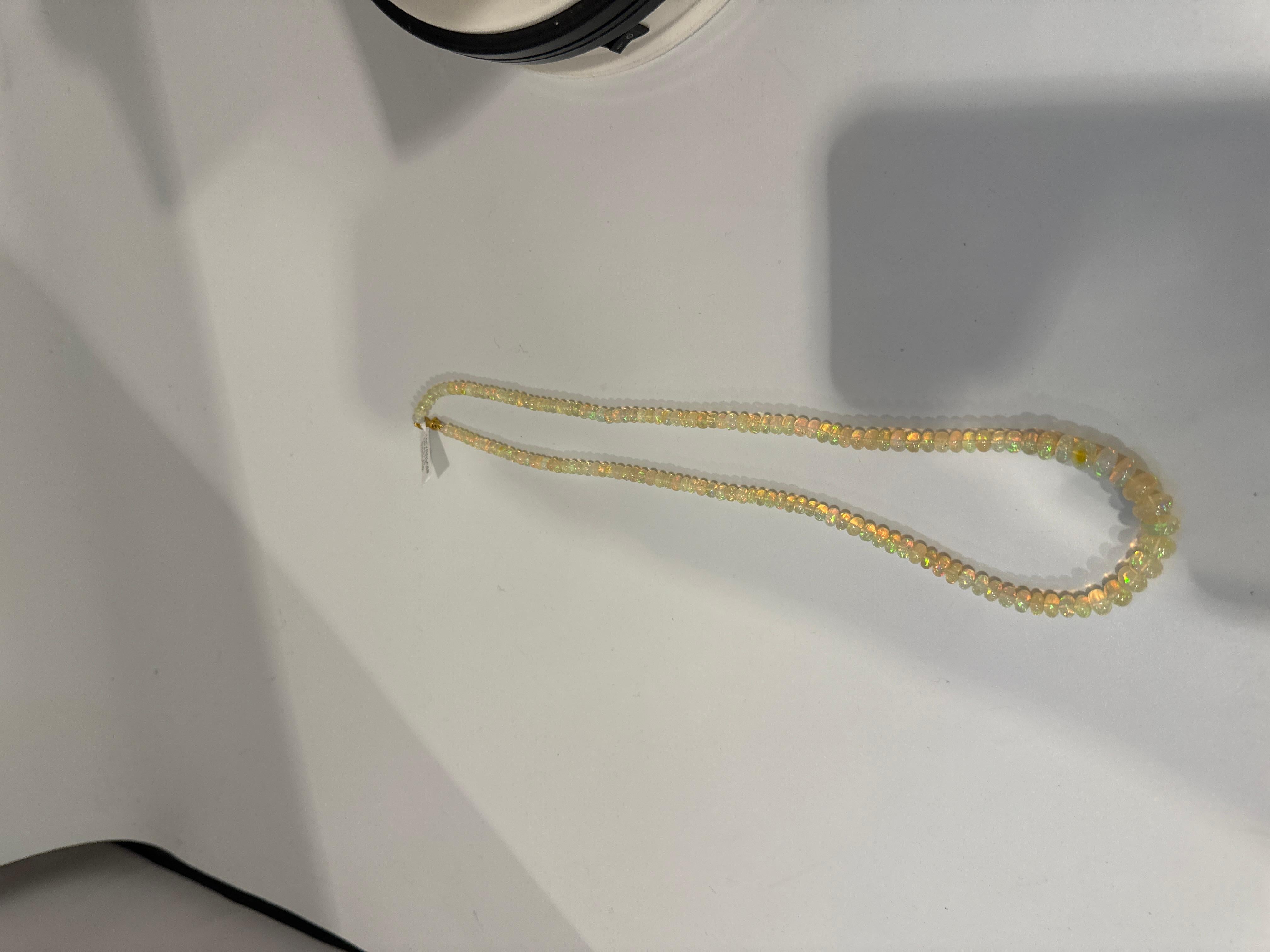 Collier à un rang en or jaune 14 carats avec perles d'opales éthiopiennes naturelles 114 carats en vente 5