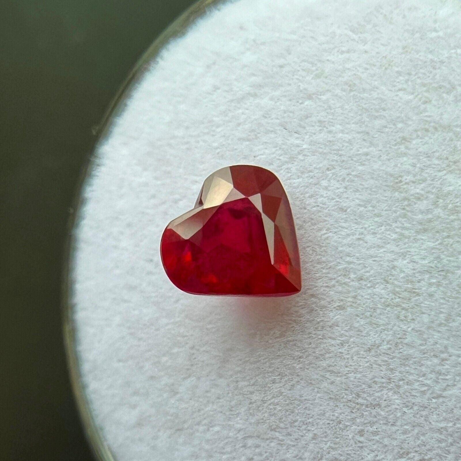 Pierre précieuse rare, rubis rouge profond de 1,16 carat, taille cœur, non sertie, 6,5 x 6 mm en vente 1