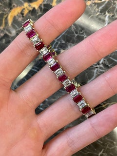 Natural 11.91 Carat Ruby / Natural Diamond Emerald Cut Tennis Bracelet