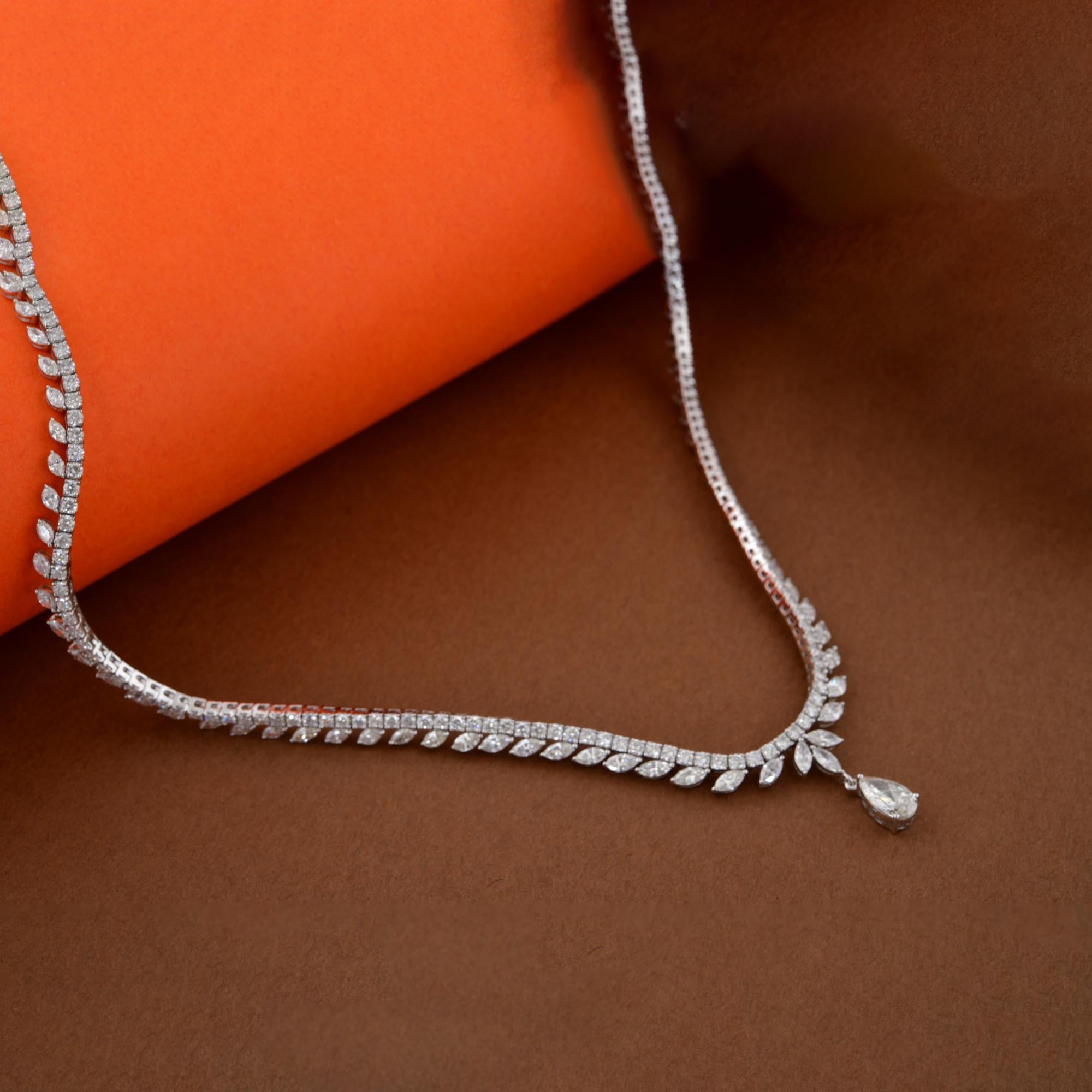 Moderne 11.92 Carat SI/H Pear Brilliant Cut Diamond Necklace 14 Karat White Gold Jewelry en vente
