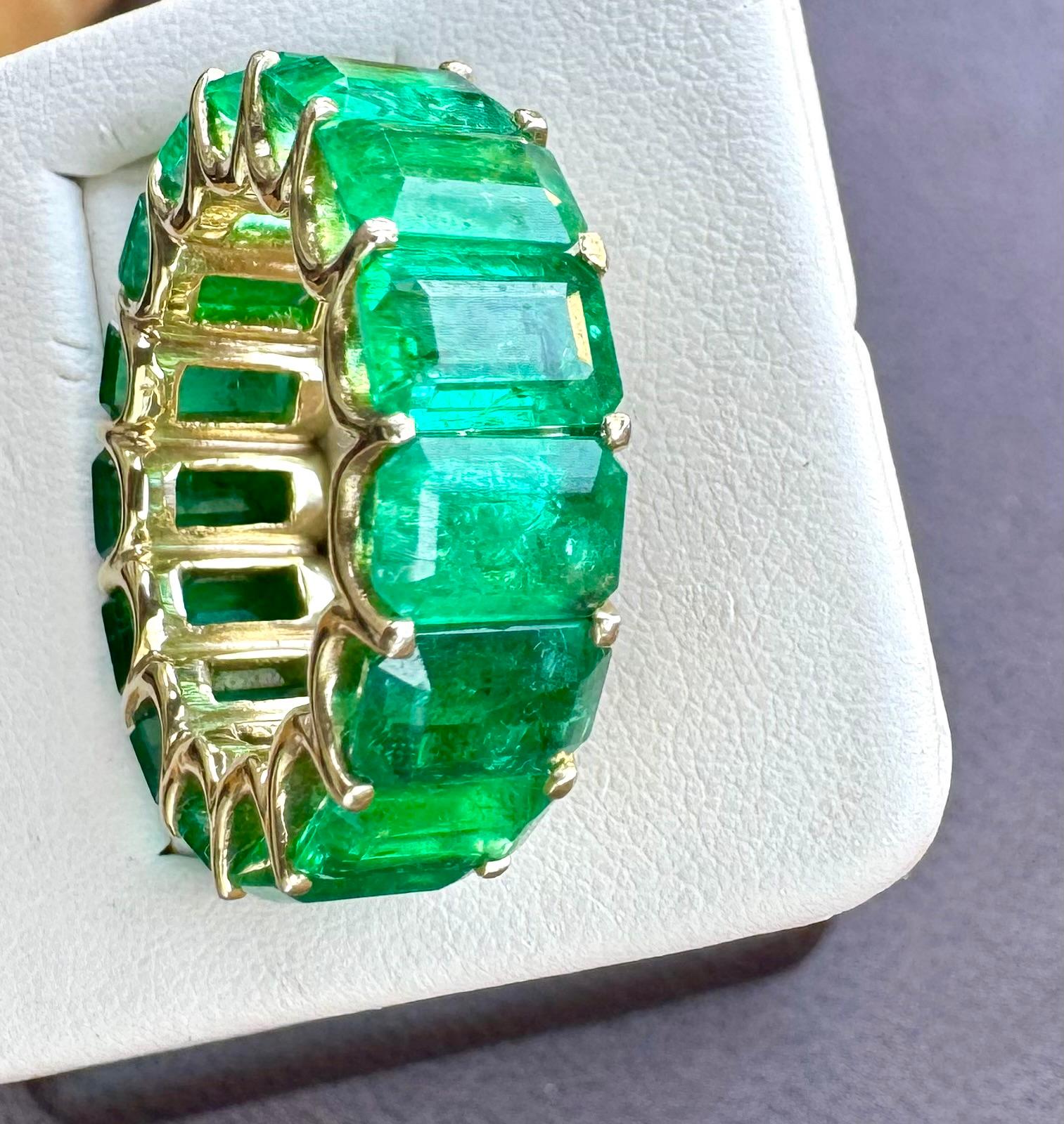Natural 12 Ct High Quality Zambian Emerald Cut Emerald Eternity Band/ Ring 14 KG For Sale 7