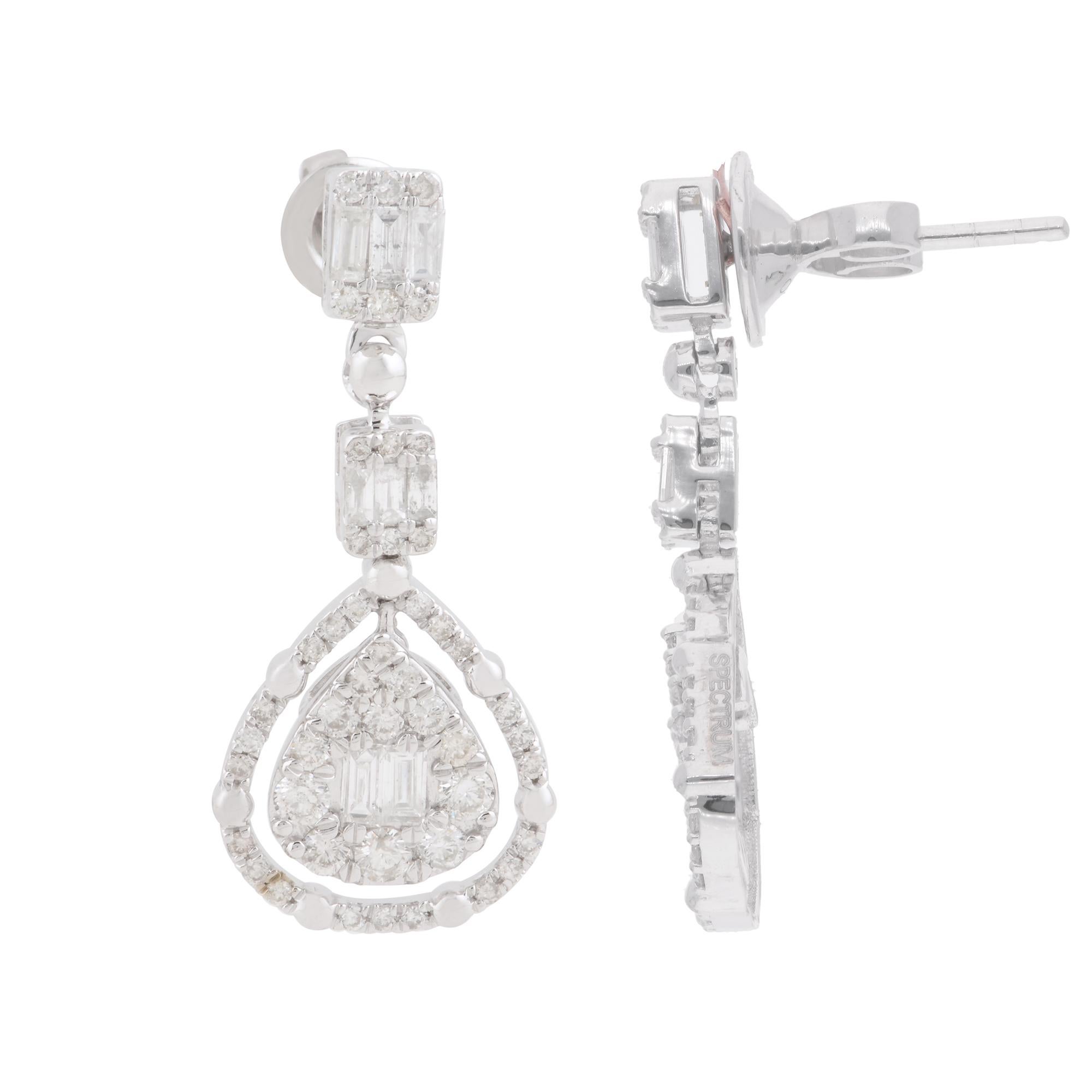 Pendants d'oreilles en or blanc 10 carats avec diamants baguettes naturels de 1,20 carat Pour femmes en vente