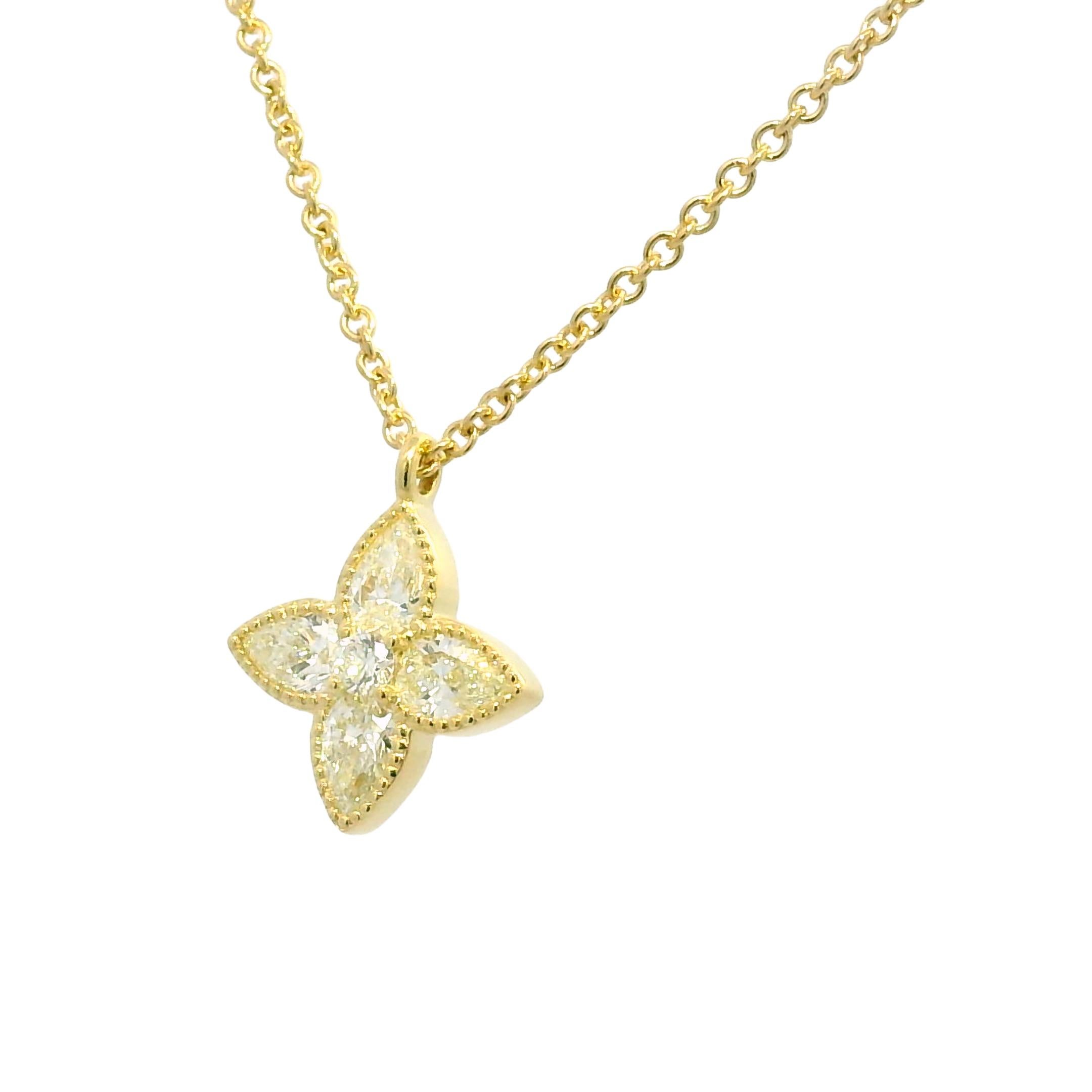 Women's Natural 1.20 Carat Diamond 4 Leaf Flower 18-Karat Pendant Necklace In Stock For Sale