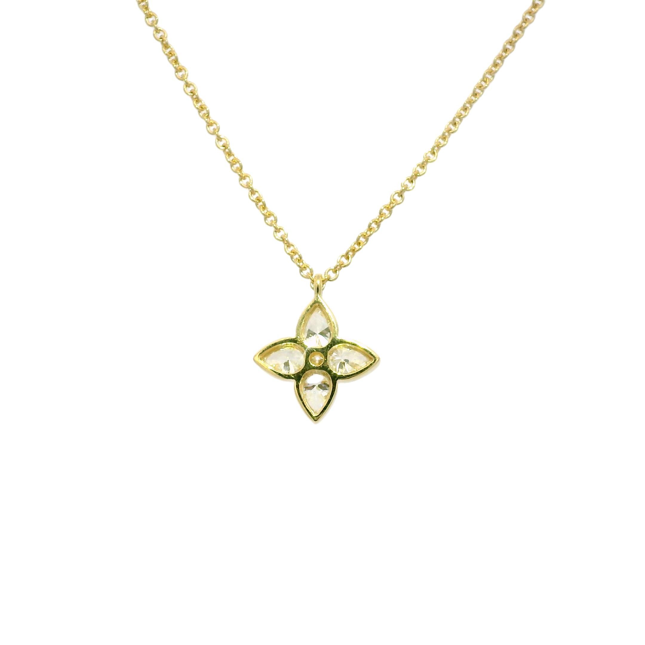 Natural 1.20 Carat Diamond 4 Leaf Flower 18-Karat Pendant Necklace In Stock For Sale 2