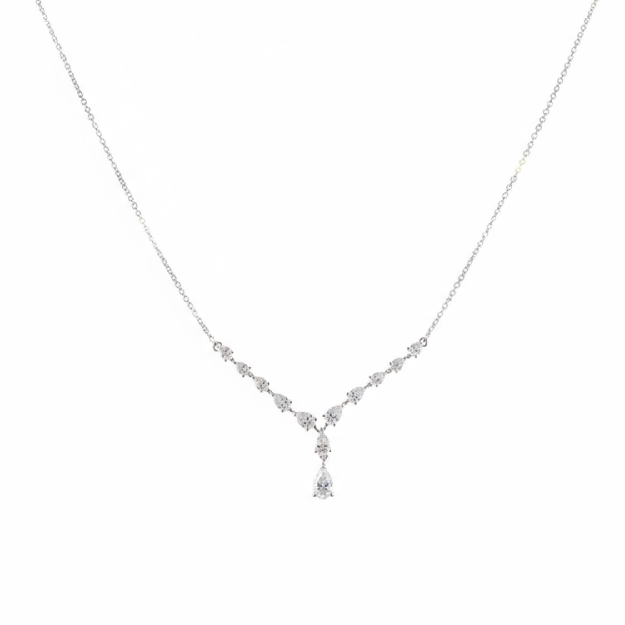 Donna Collana di diamanti naturali a pera da 1,20 carati SI Clarity HI Color Oro bianco 18 carati in vendita