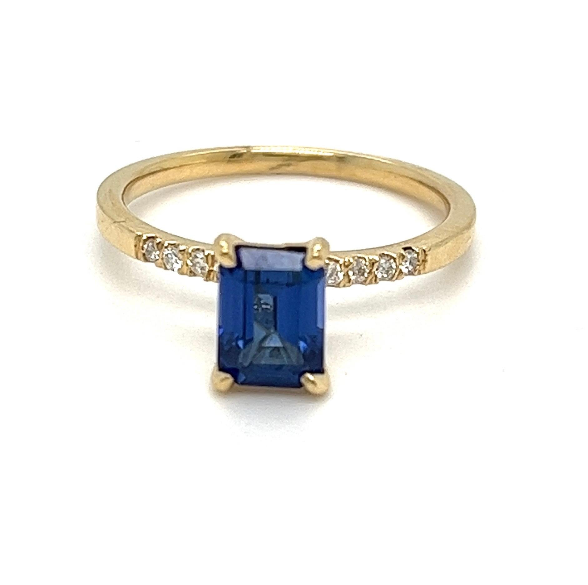 Natural 1.22 Carat Sapphire Diamond Ring For Sale 4