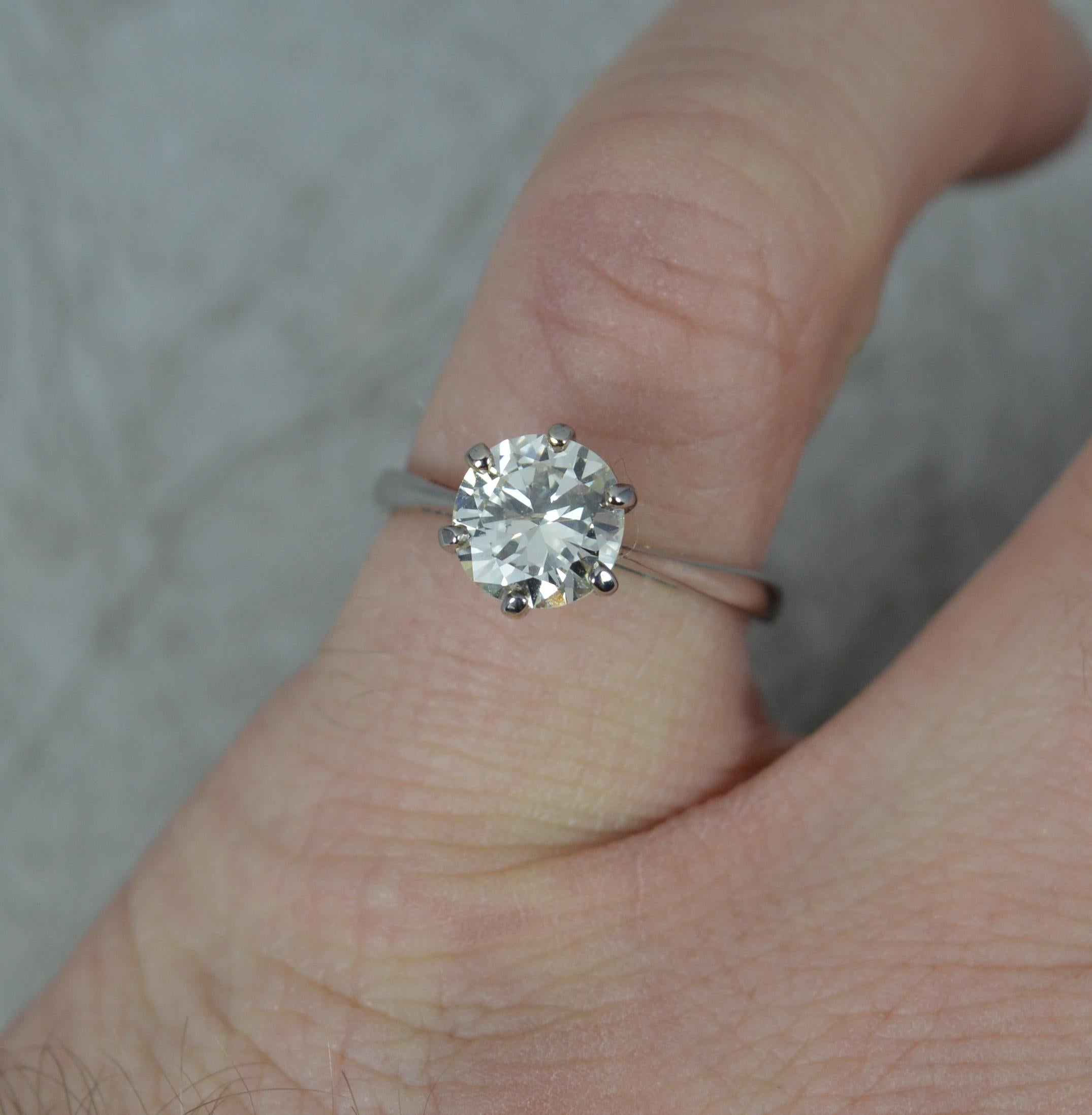 18ct white gold 1ct diamond engagement ring