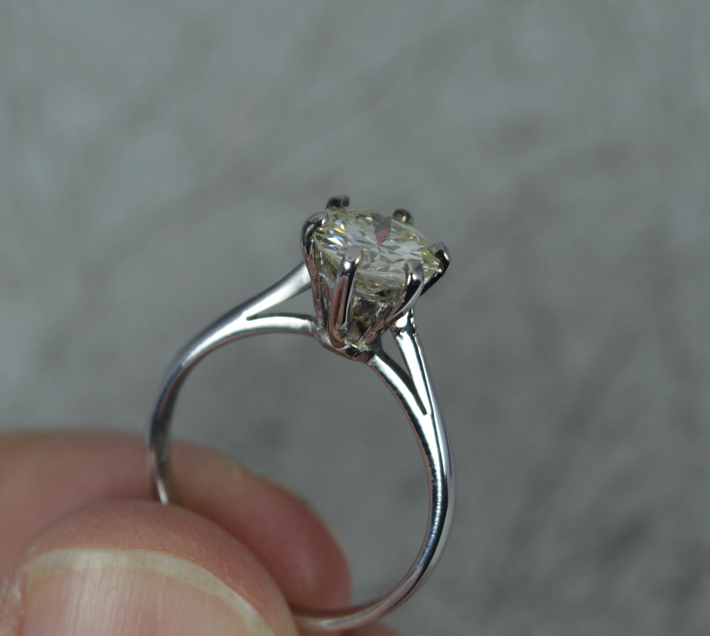 Round Cut Natural 1.22ct Diamond and 18ct White Gold Solitaire Engagement Ring