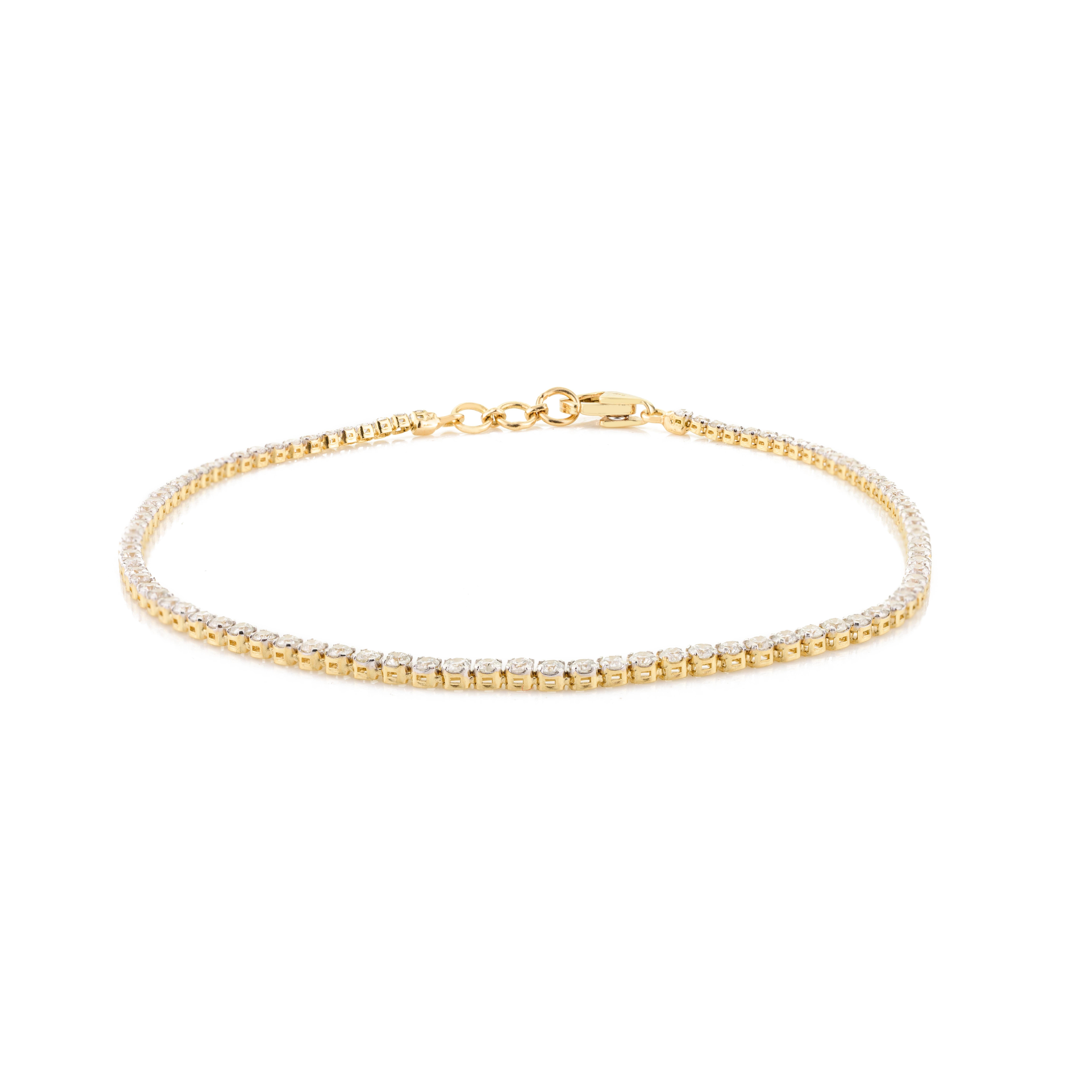 Moderniste Bracelet tennis empilable en or jaune 18 carats avec diamants ronds naturels de 1,25 carat en vente