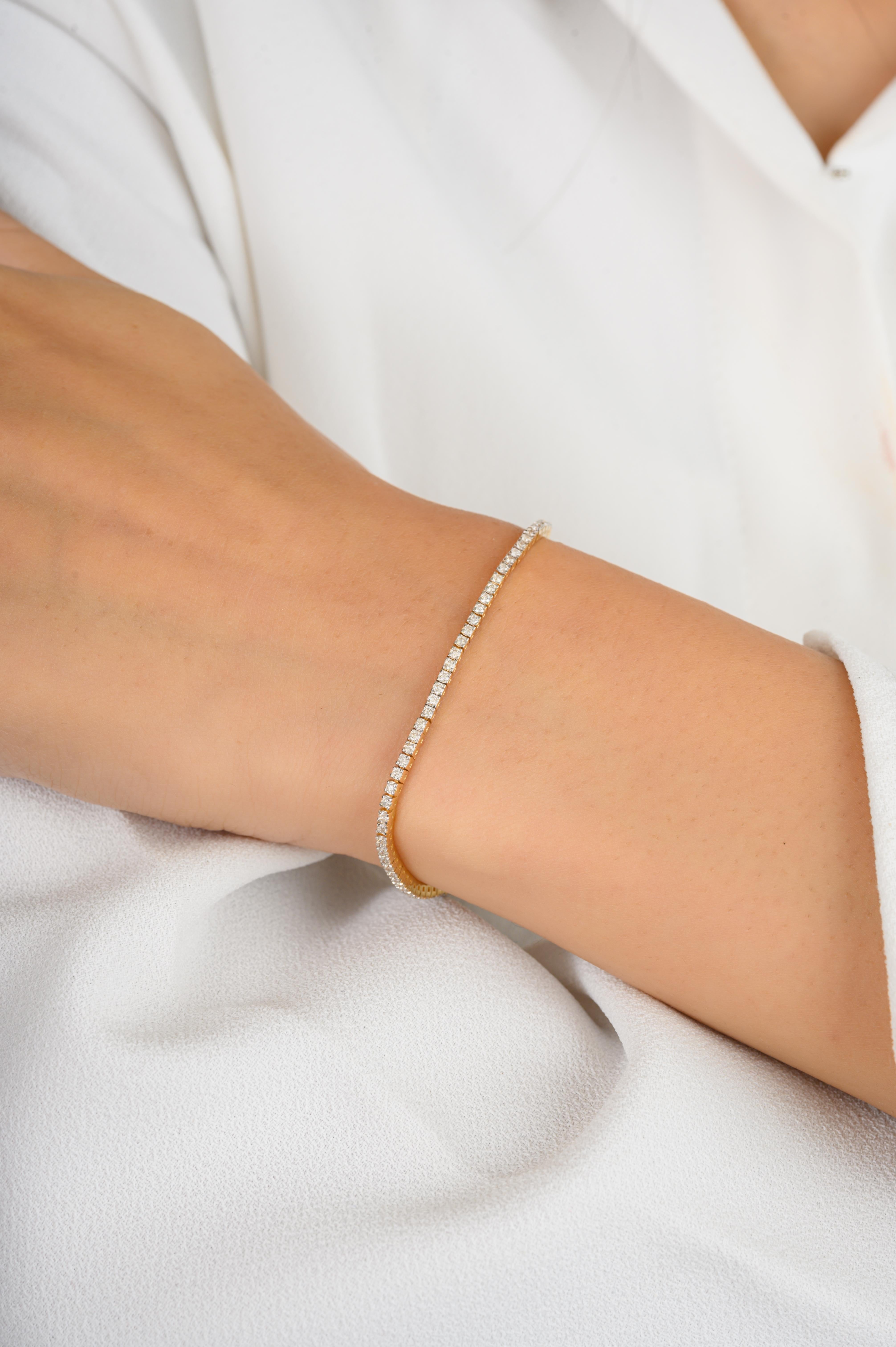Taille ronde Bracelet tennis empilable en or jaune 18 carats avec diamants ronds naturels de 1,25 carat en vente