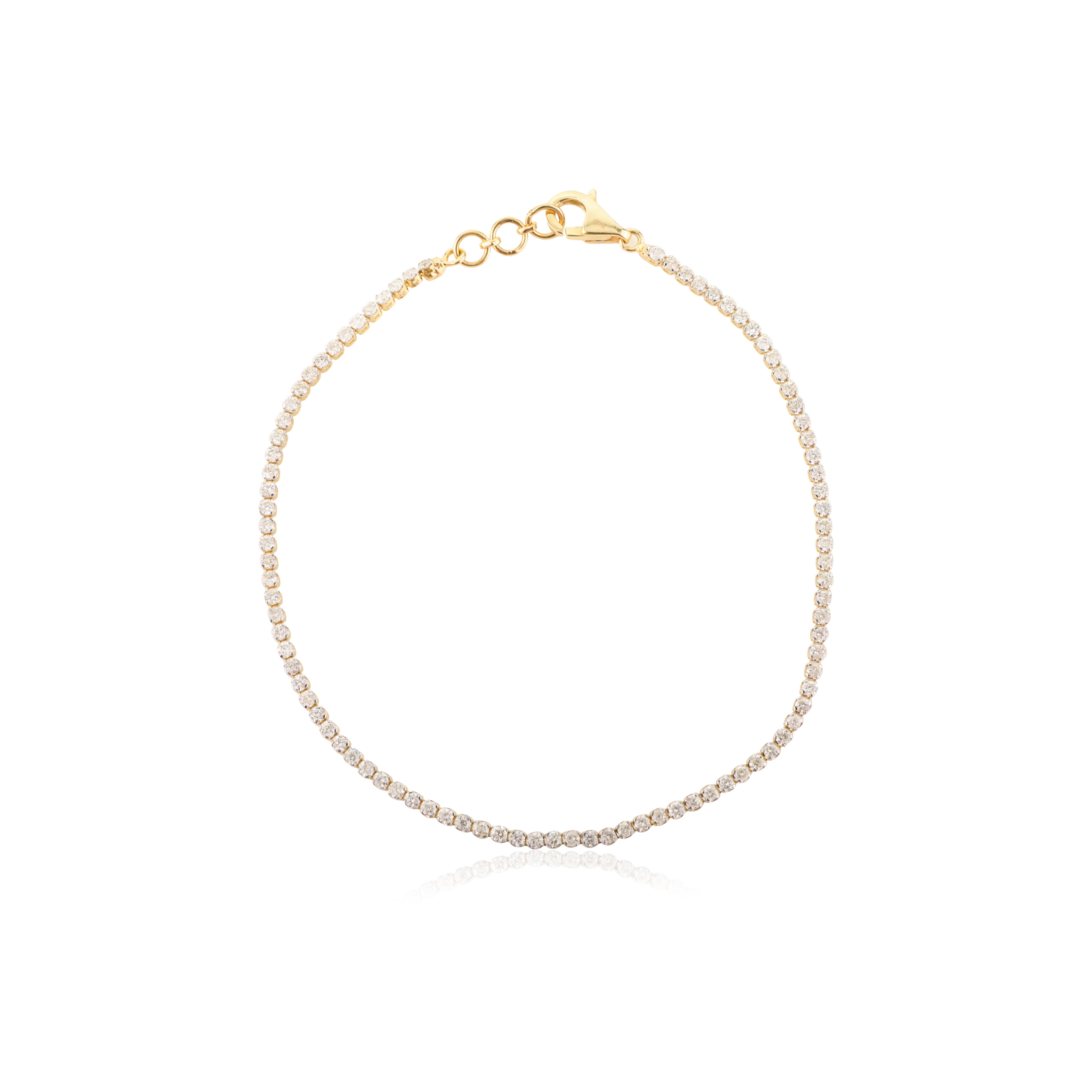 Bracelet tennis empilable en or jaune 18 carats avec diamants ronds naturels de 1,25 carat Pour femmes en vente