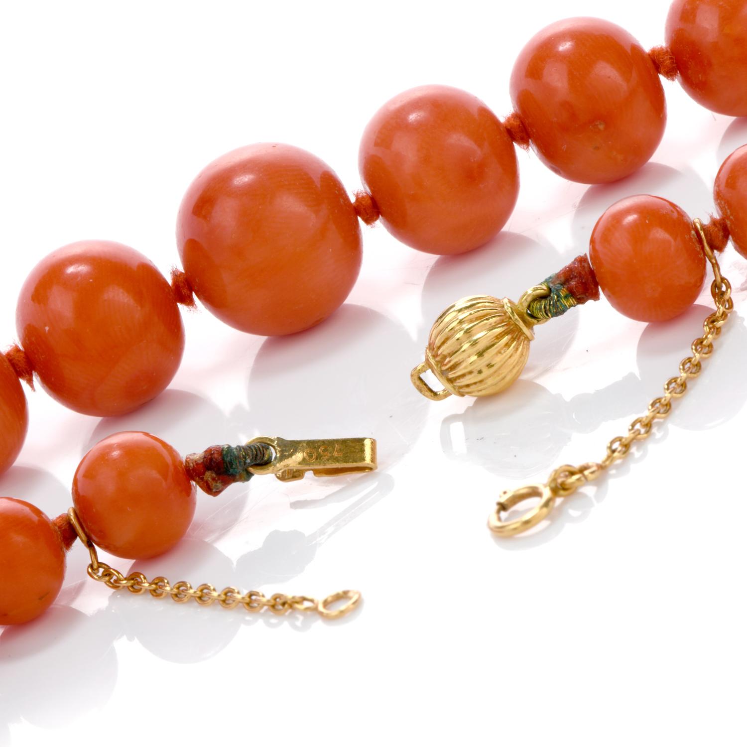 Natural Red Coral Bead Strand 18 Karat Gold Necklace In Excellent Condition In Miami, FL