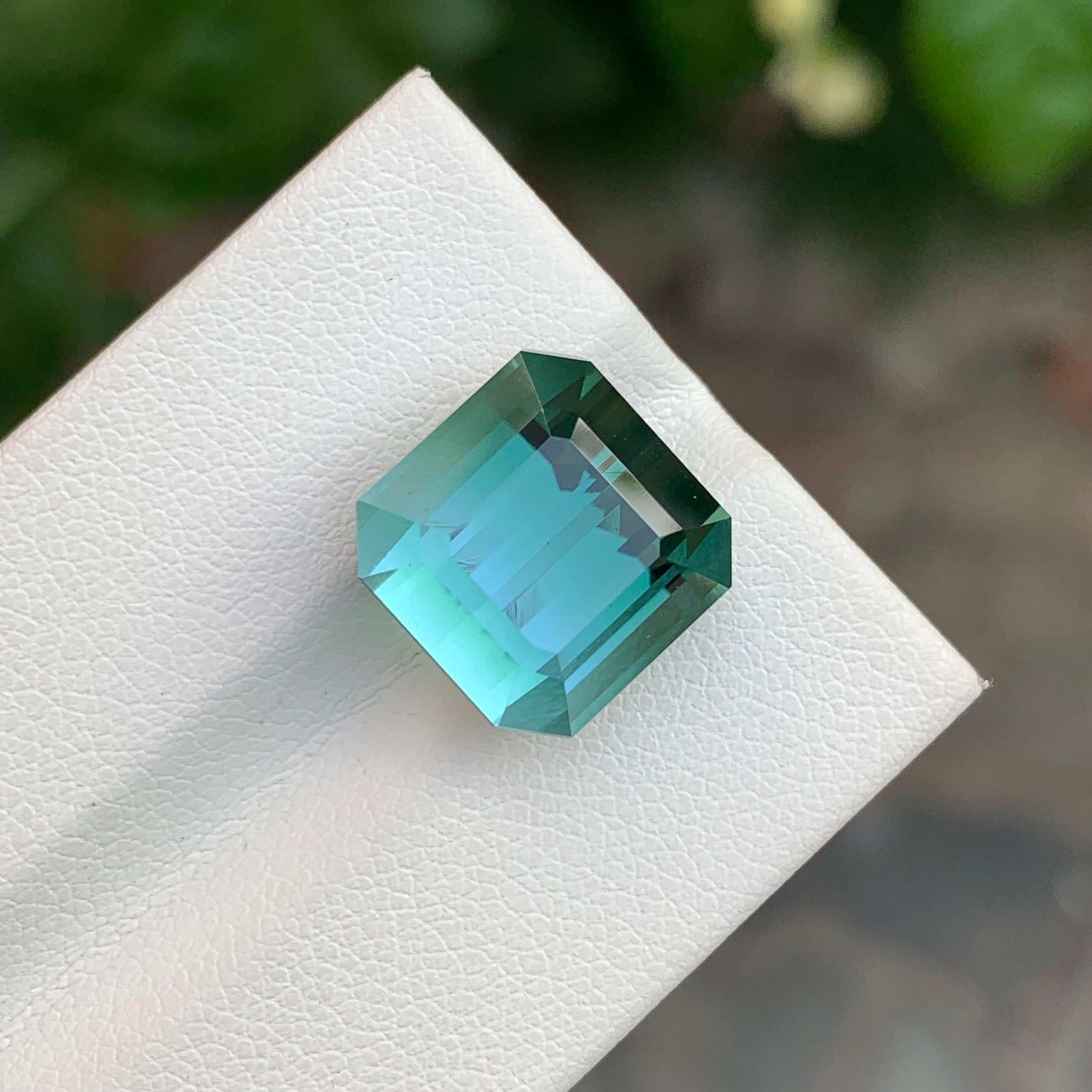 Nature 12,65 Carati Quadrato Perfetto Squisita Gemma di Tormalina Bi-Colore Sciolta In condizioni Nuovo in vendita a Peshawar, PK