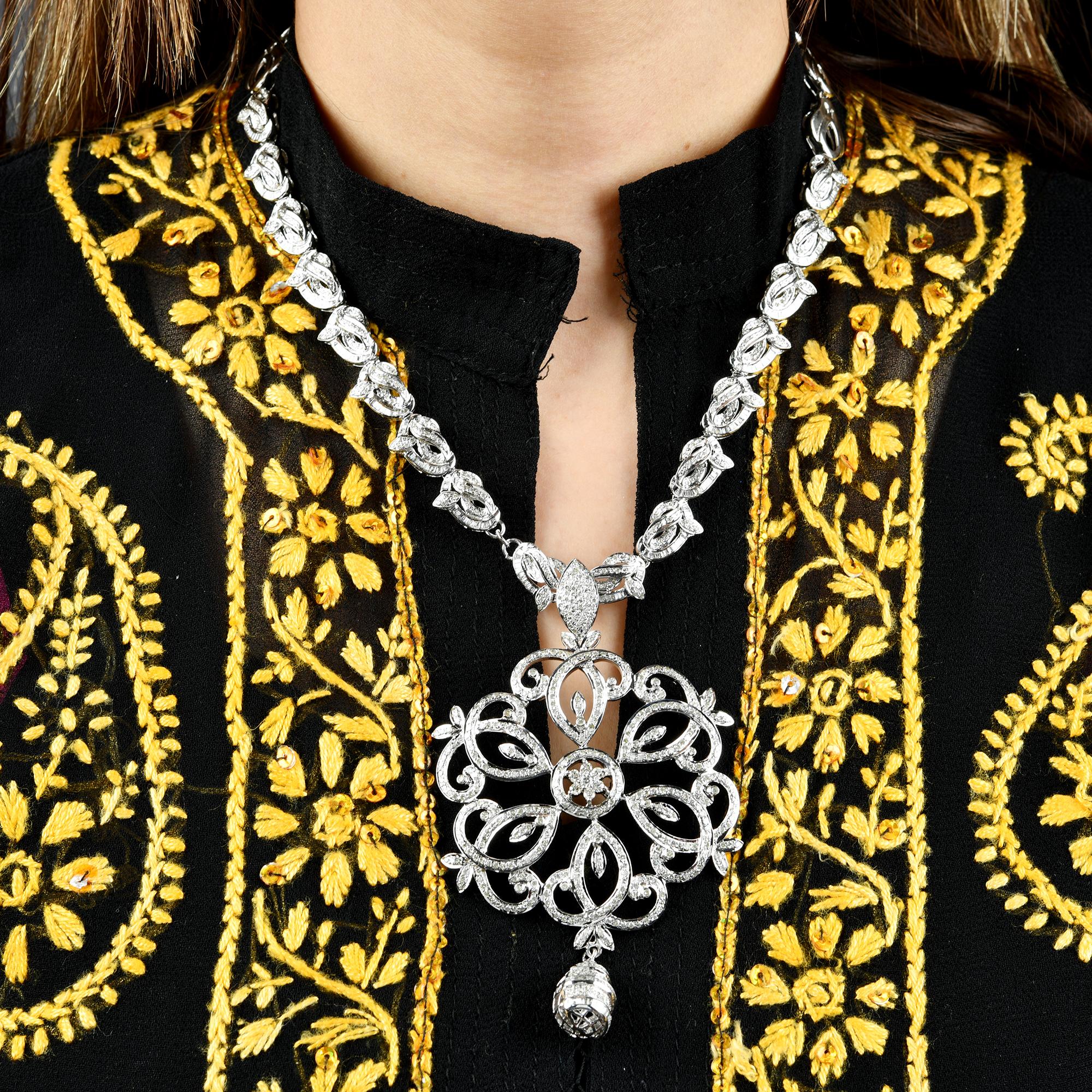 Modern Natural 12.80 Carat Diamond Pave Flower Design Pendant Necklace Silver Jewelry