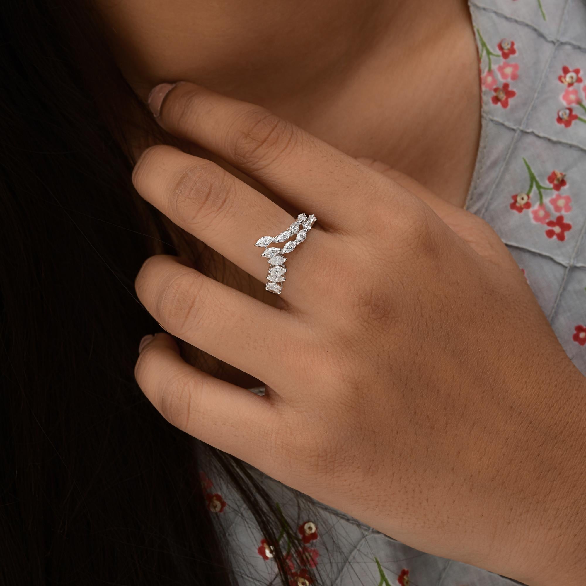 Moderne Bague à chevrons diamant marquise naturel de 1,29 carat SI/H en or blanc massif 14 carats en vente