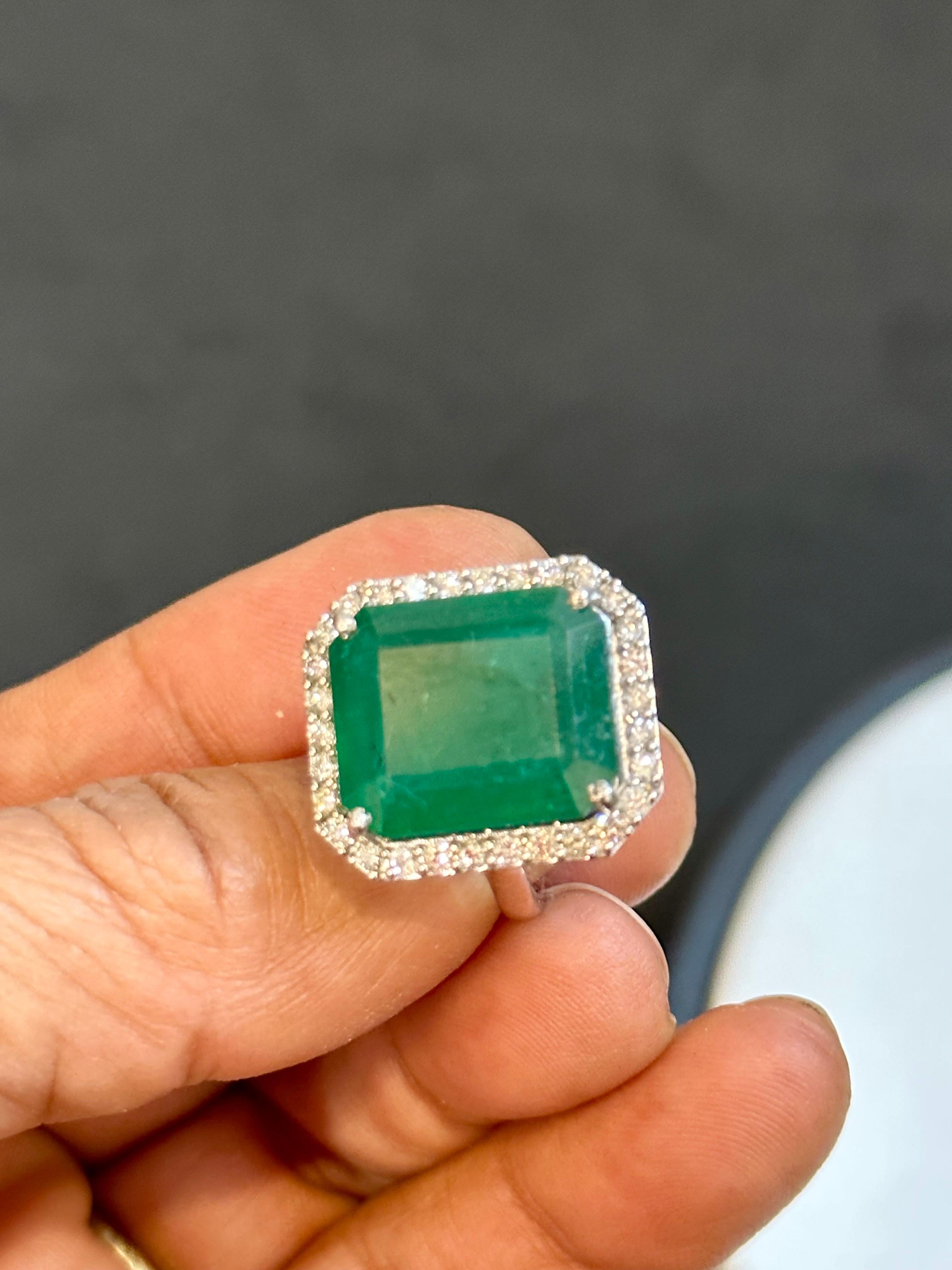 Natural 13 Carat Emerald Cut Zambian Emerald & Diamond Ring in 14kt White Gold In Excellent Condition For Sale In New York, NY