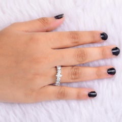 Anillo de diamantes marquesa naturales de 1,31 quilates de oro blanco de 18 quilates Joyería hecha a mano