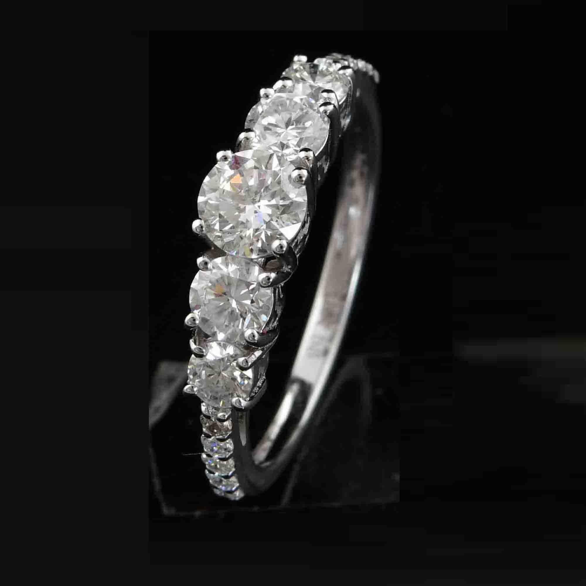 Natural 1.32 Carat SI Clarity HI Color Diamond Ring 14 Karat White Gold Jewelry For Sale 3