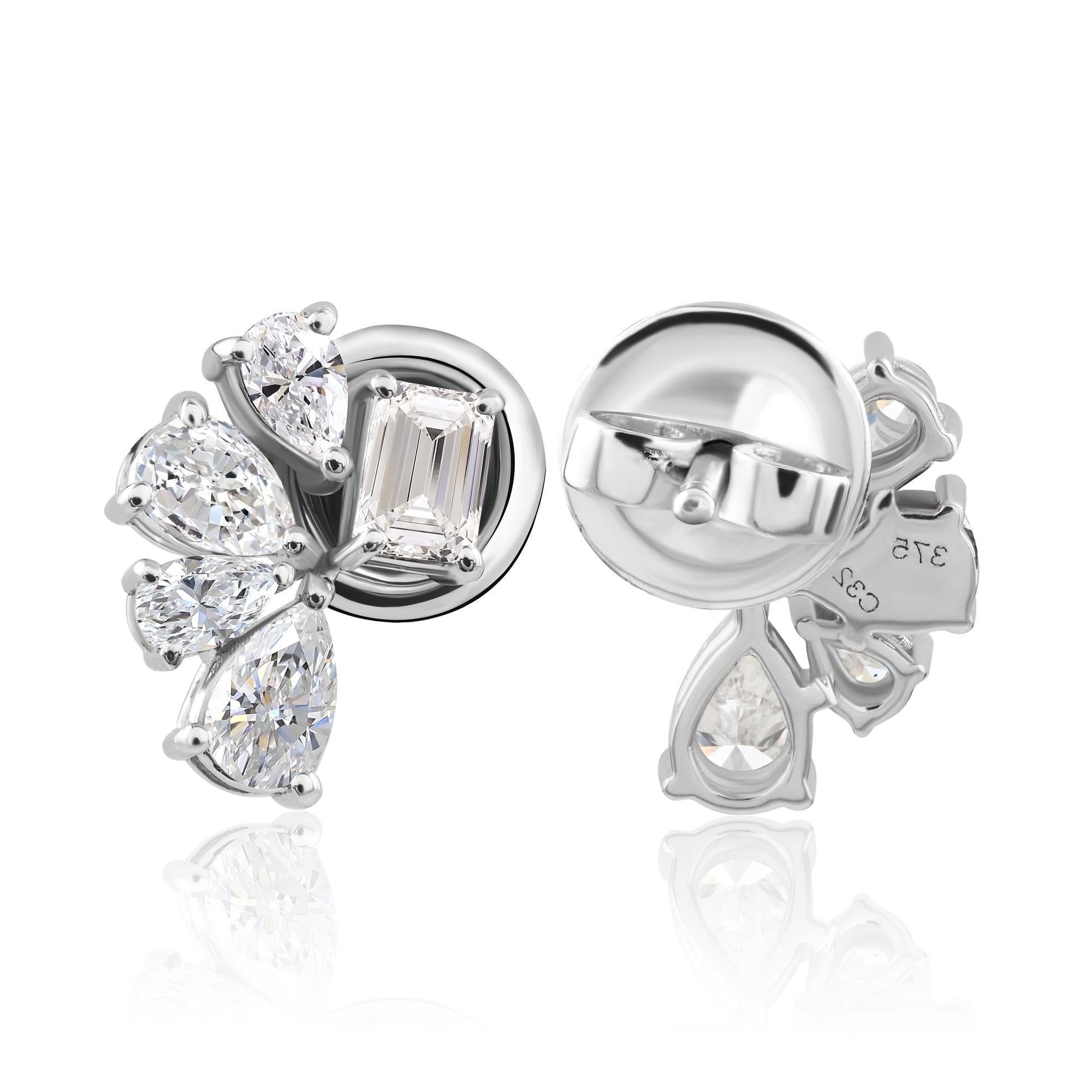 Rehaussez votre élégance avec ces boucles d'oreilles en diamant naturel, délicatement réalisées en or blanc 9 carats. Avec 1,33 carats de diamants naturels taille brillant, ces boucles d'oreilles rayonnent d'un éclat et d'une sophistication