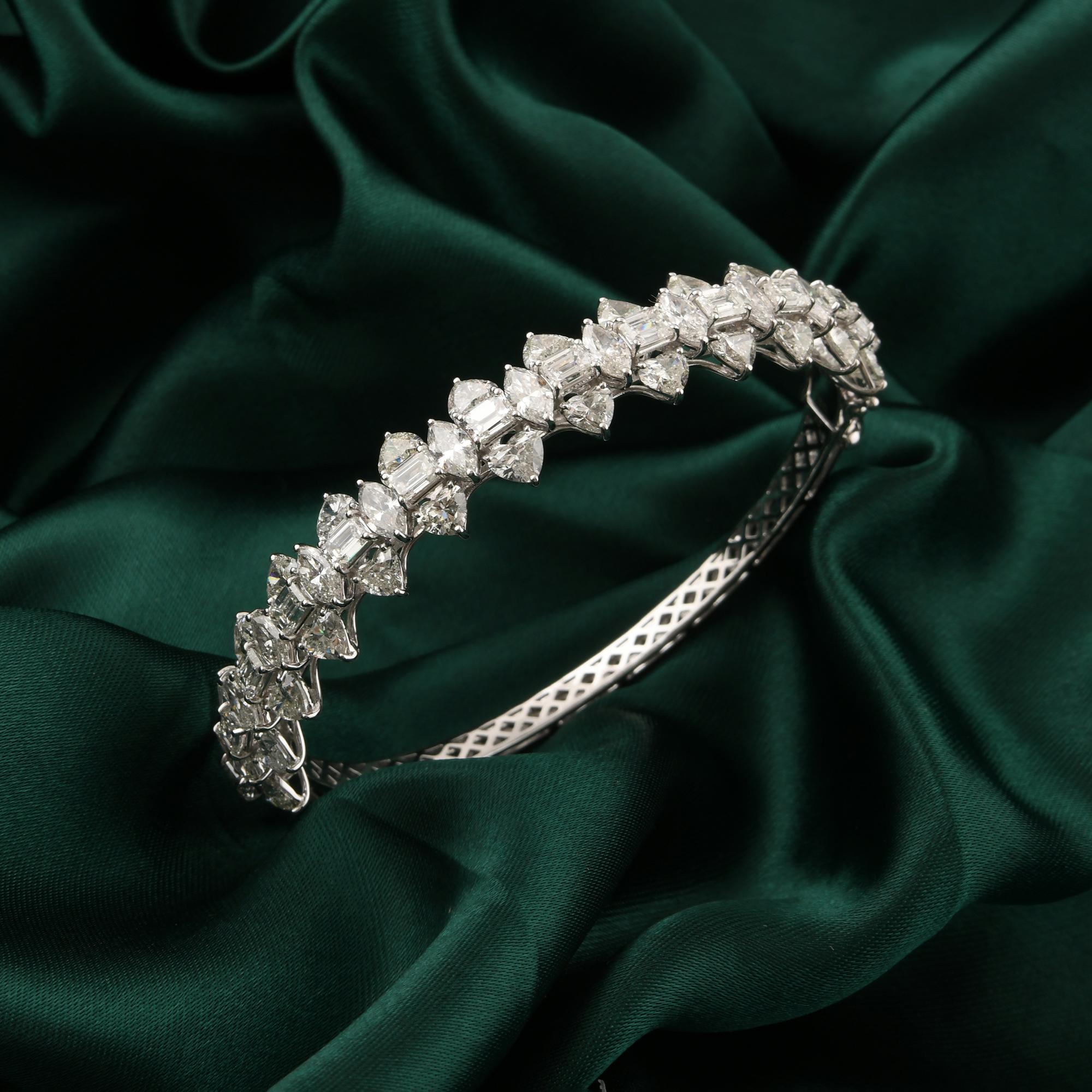 Pulsera de diamantes naturales de 13,3 quilates SI/H multiforma Joyas de oro blanco de 18 quilates en Nuevo estado para la venta en Diera, AE