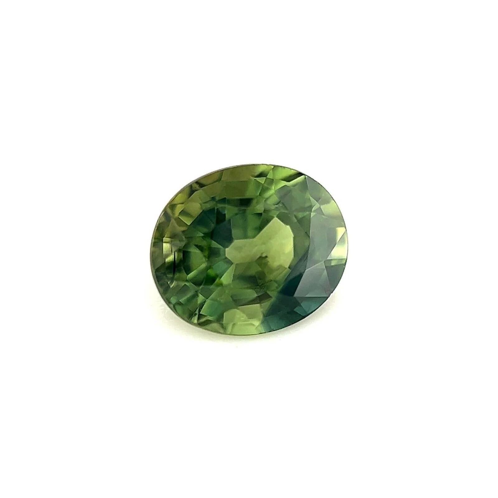 Zaffiro australiano verde 1,34ct taglio ovale naturale 6,8x5,7mm VVS

Pregiato zaffiro australiano verde naturale dal taglio ovale. 
1,32 Carati con un bellissimo e unico colore verde e un'eccellente purezza, una pietra molto pulita. Ha anche un