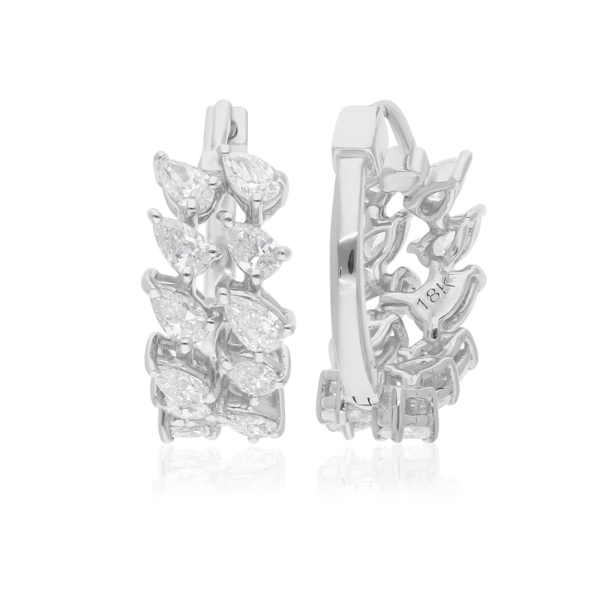 Diese exquisiten Ohrringe sind aus 18-karätigem Gold gegossen und mit 1,83 Karat funkelnden Diamanten besetzt.

FOLLOW SPECTRUM JEWELS Storefront, um die neueste Collection'S und exklusive Stücke zu sehen. Spectrum Jewels ist stolz darauf, ein Top
