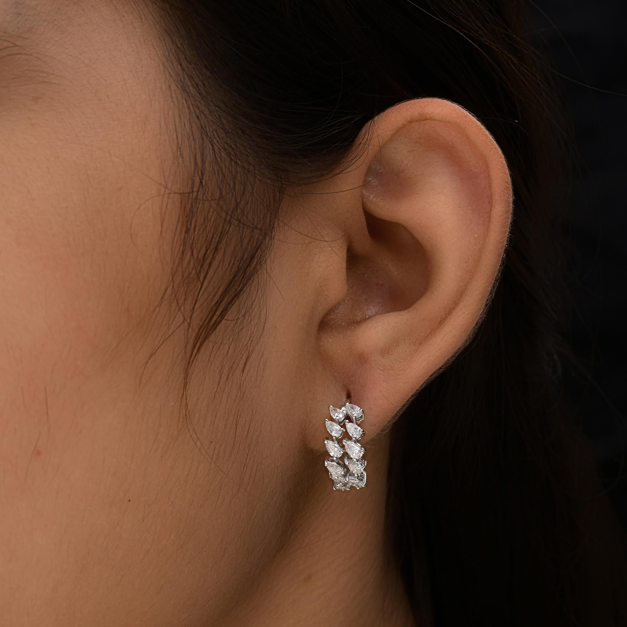 Natürliche natürliche 1,37 Karat SI Reinheit HI Farbe Birnen-Diamant-Ohrringe 18 Karat Weißgold (Tropfenschliff) im Angebot