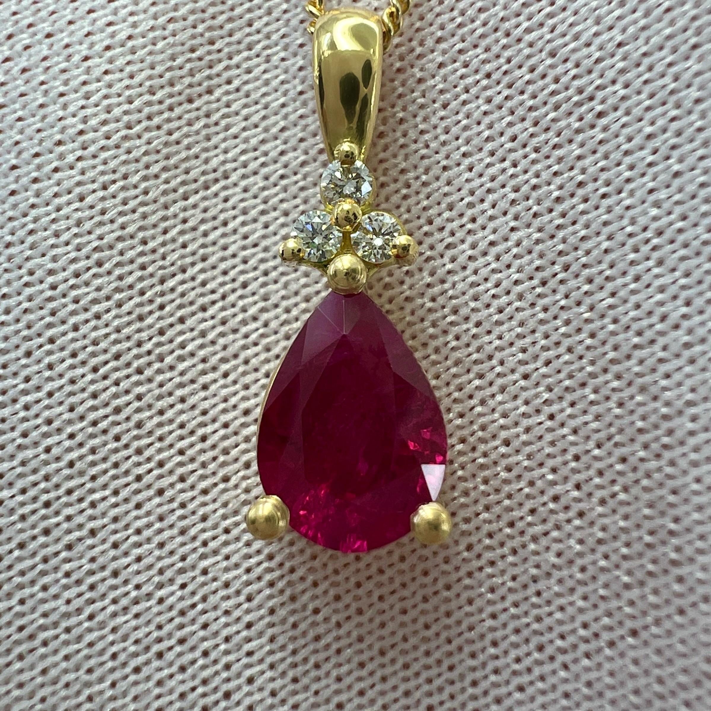 Natural 1.37ct Pear Cut Ruby And Diamond 18k Yellow Gold Pendant Necklace For Sale 1