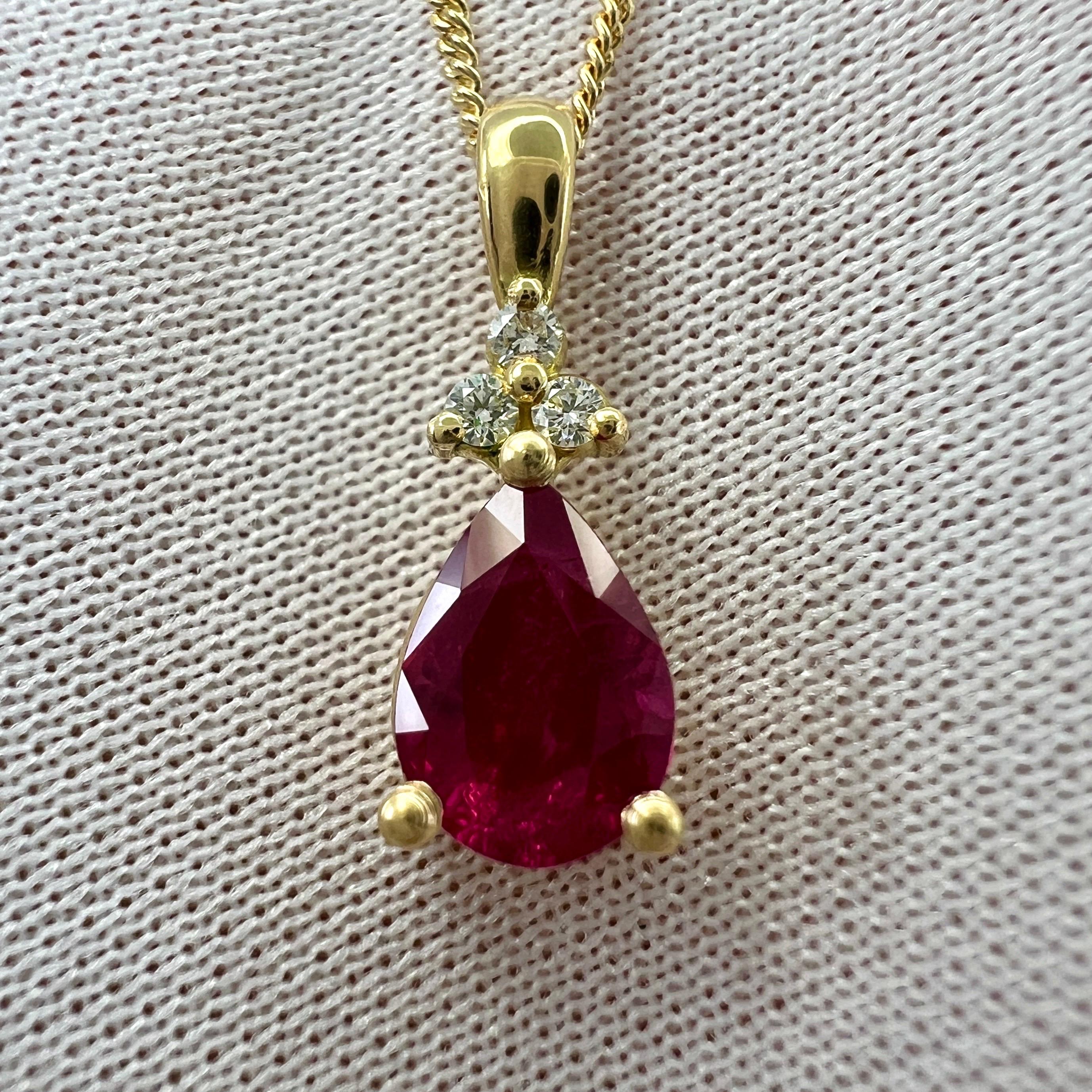 Natural 1.37ct Pear Cut Ruby And Diamond 18k Yellow Gold Pendant Necklace For Sale 2