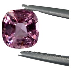 Spinelle rose naturel de 1,38 carat, non chauffé, taille « coussin »