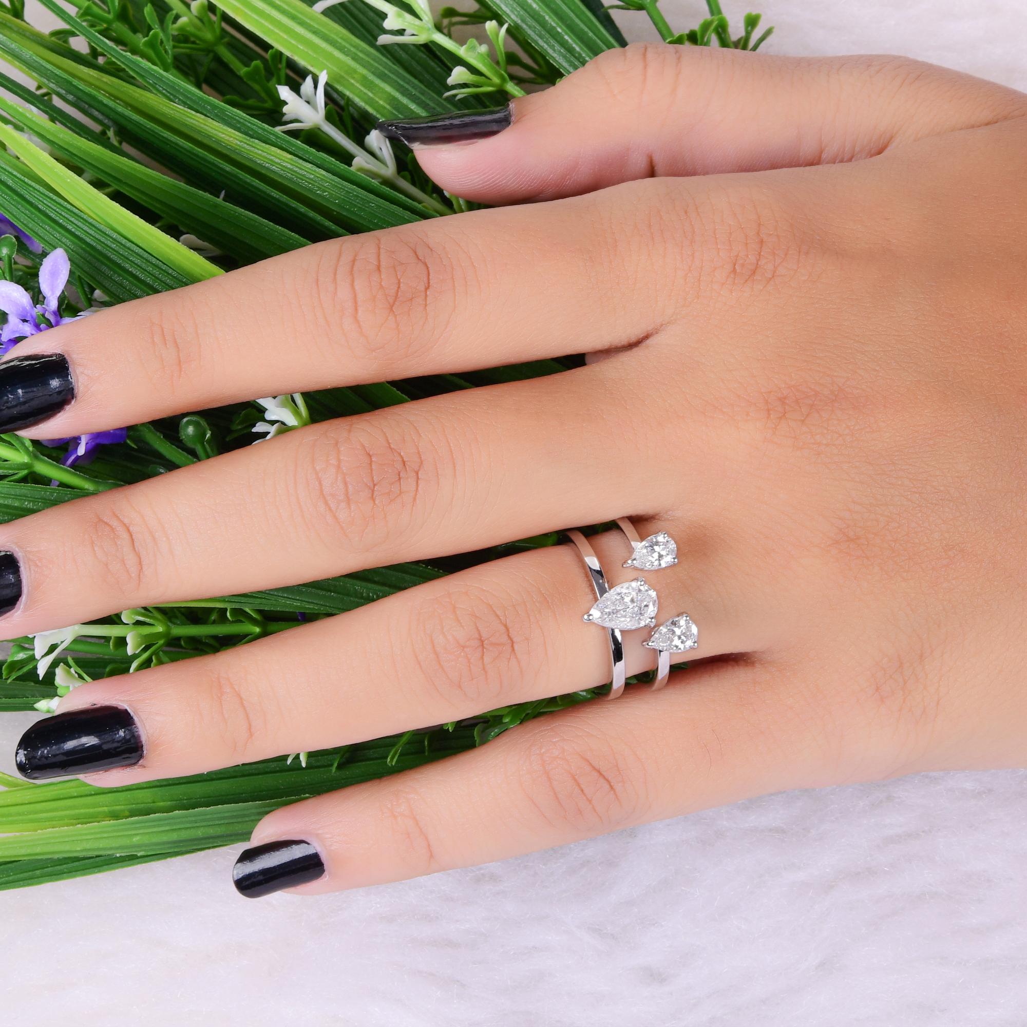 Natural 1.39 Carat SI/H Three Diamond Band Ring 18 Karat White Gold Jewelry In New Condition For Sale In Diera, Dubai