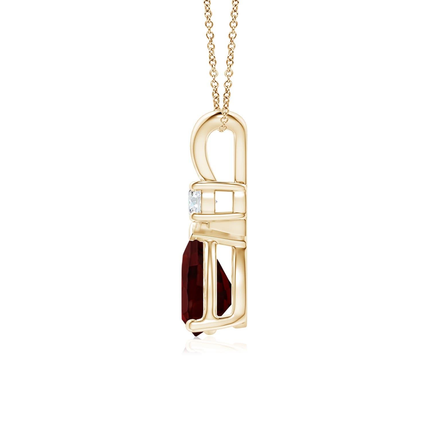 Pear Cut Natural 1.3ct Garnet Teardrop Pendant with Diamond in 14K Yellow Gold For Sale