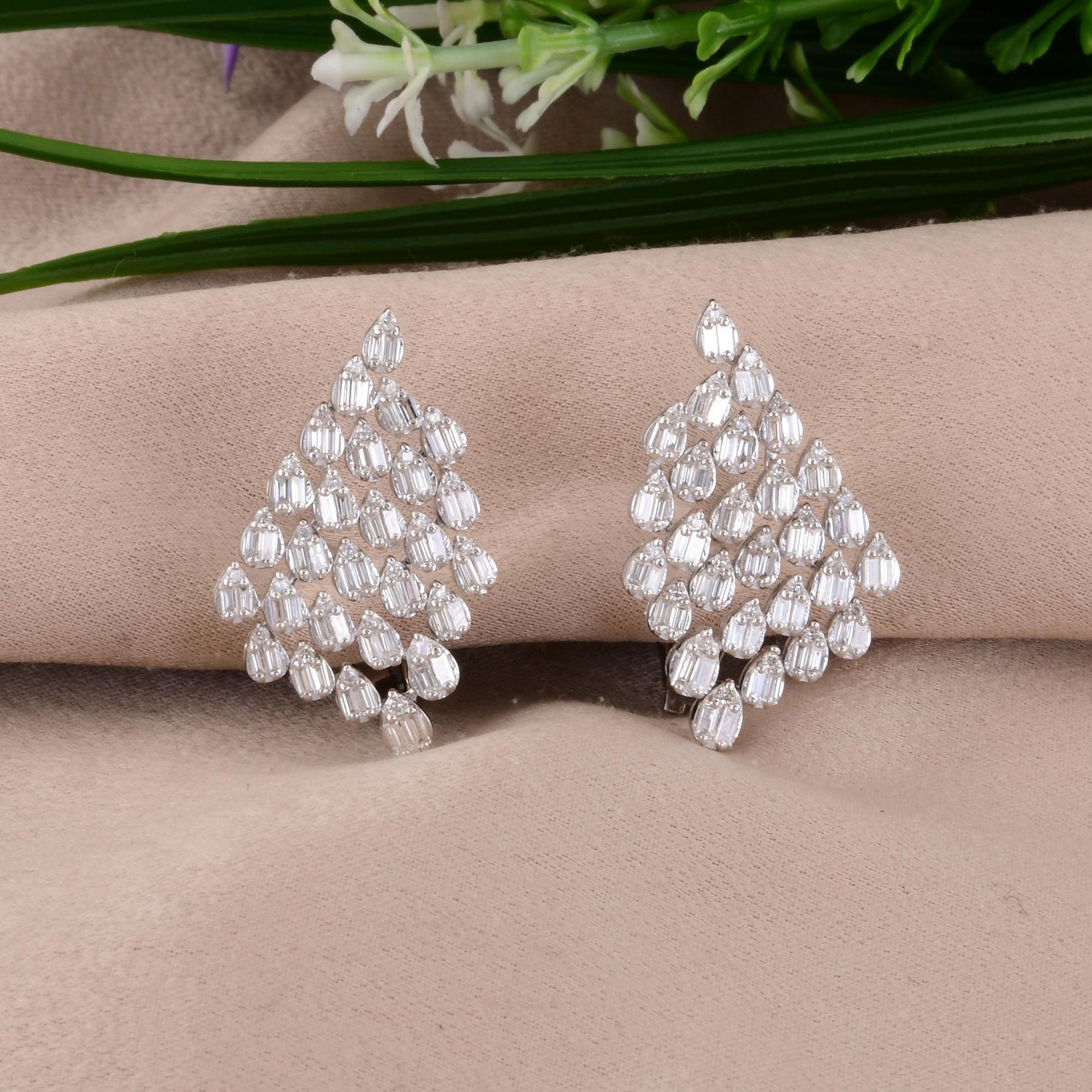 Baguette Cut Natural 1.40 Carat SI/H Baguette Diamond Earrings 18 Karat White Gold Jewelry For Sale