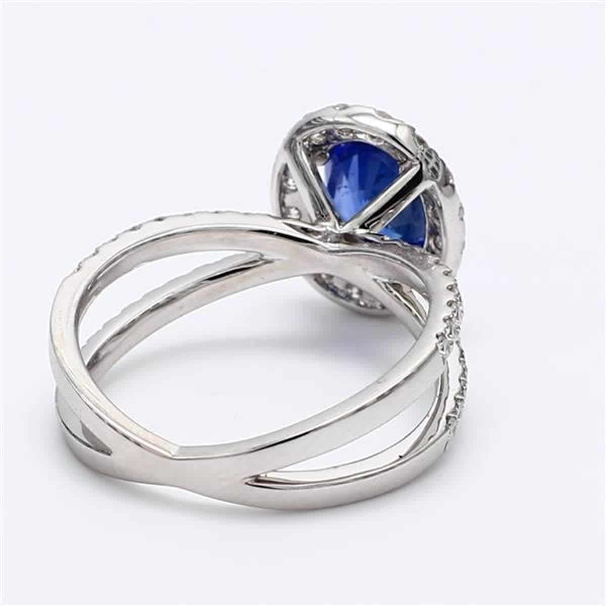 Natürlicher blauer ovaler Saphir und weißer Diamant 2,18 Karat TW Gold Cocktail-Ring im Zustand „Neu“ in New York, NY