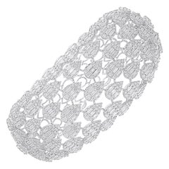 Bracciale largo con diamanti naturali da 14,85 carati SI/H in oro bianco 14 carati