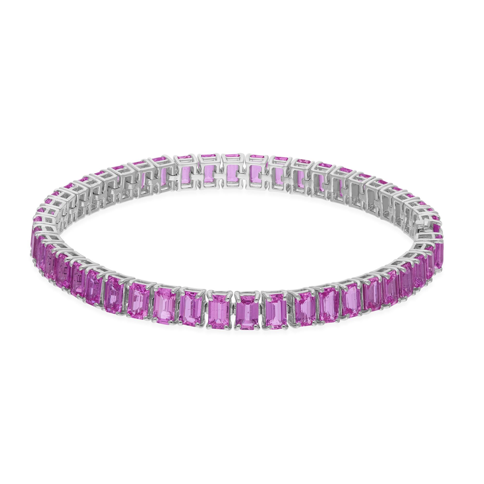 Moderne Bracelet raffiné en or blanc 18 carats avec saphir rose taille émeraude de 15,28 carats en vente