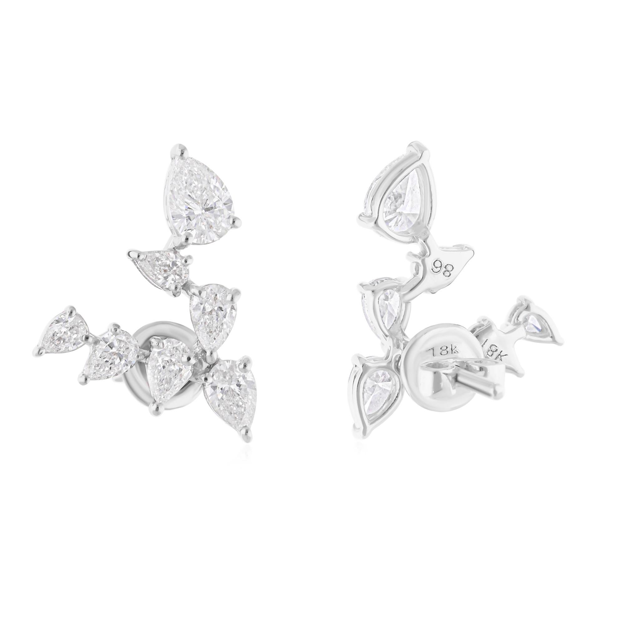 Realizzati in oro a 18 carati, questi squisiti orecchini sono impreziositi da 1,56 carati di diamanti scintillanti.

Segui la vetrina di Spectrum Jewels per vedere le ultime collezioni e i pezzi esclusivi. Spectrum Jewels è orgoglioso di essere