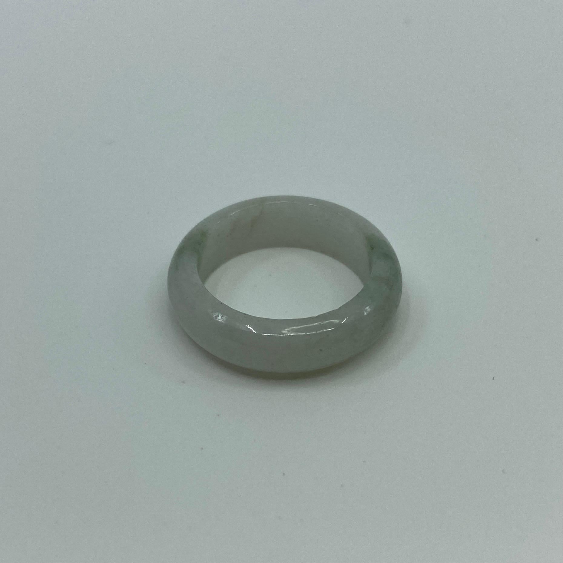 Natural 15.70 Carat Light Mottled Green Jadeite Jade Ring Size M 1