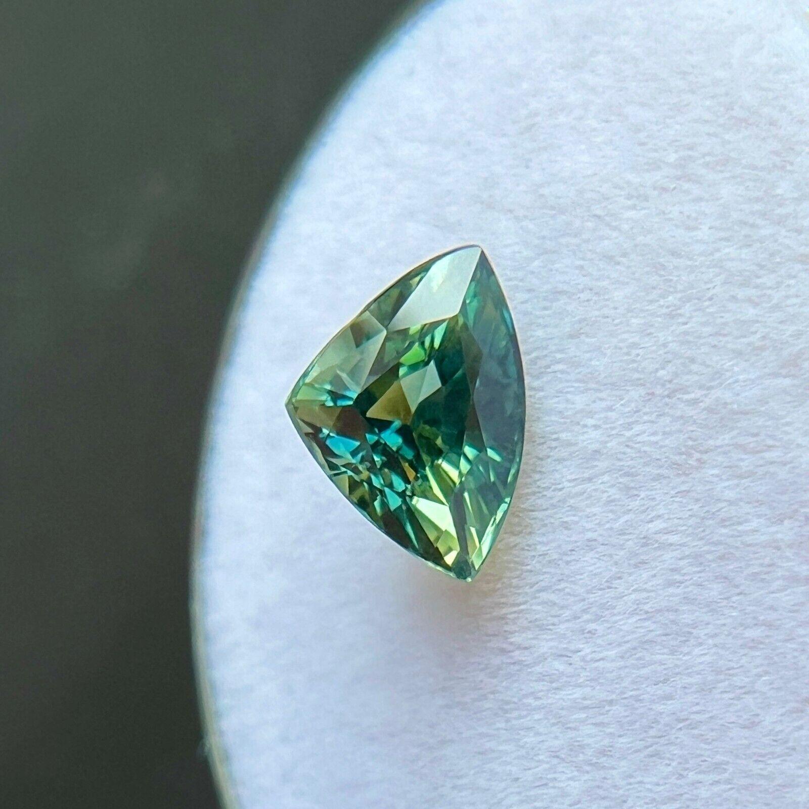 Women's or Men's Natural 1.59Ct Sapphire Gra Certified Untreated Yellow Green Triangle Trillion For Sale