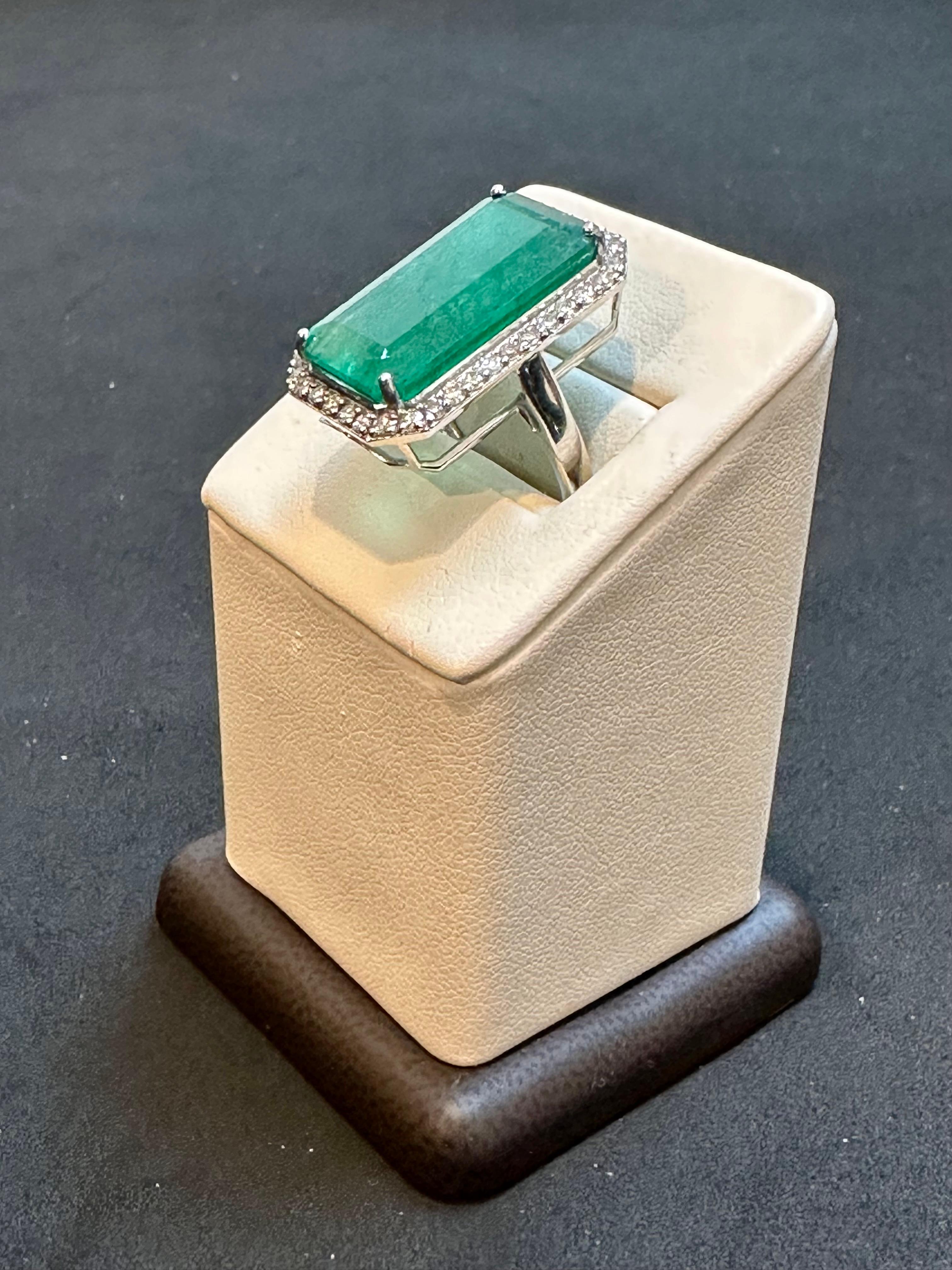 Natural 16 Carat Emerald Cut Zambian Emerald & Diamond Ring in 14kt White Gold In Excellent Condition For Sale In New York, NY