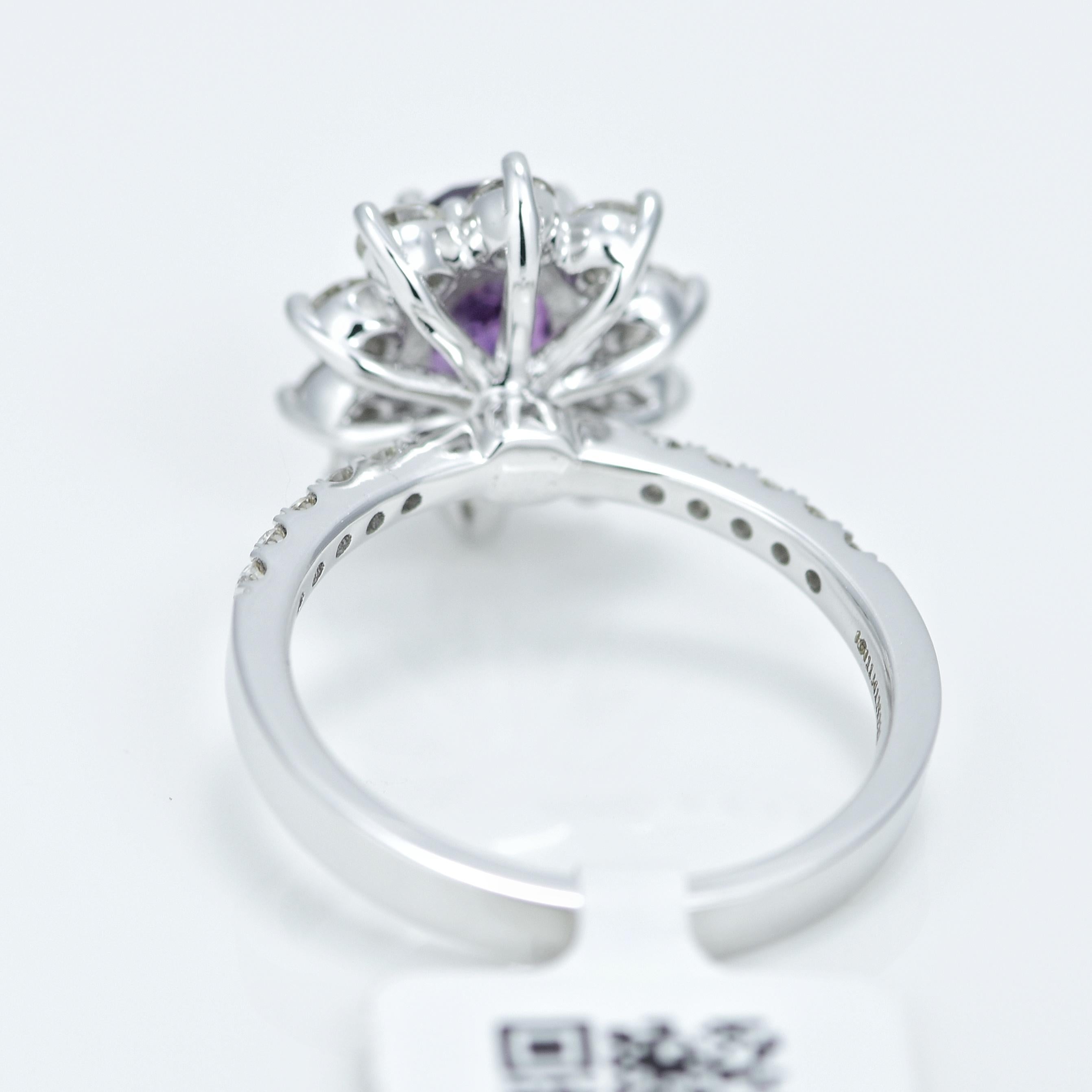 Natürlicher 1,60 Karat lila Saphir Diamant-Blumenring IGI zertifiziert (Ovalschliff) im Angebot