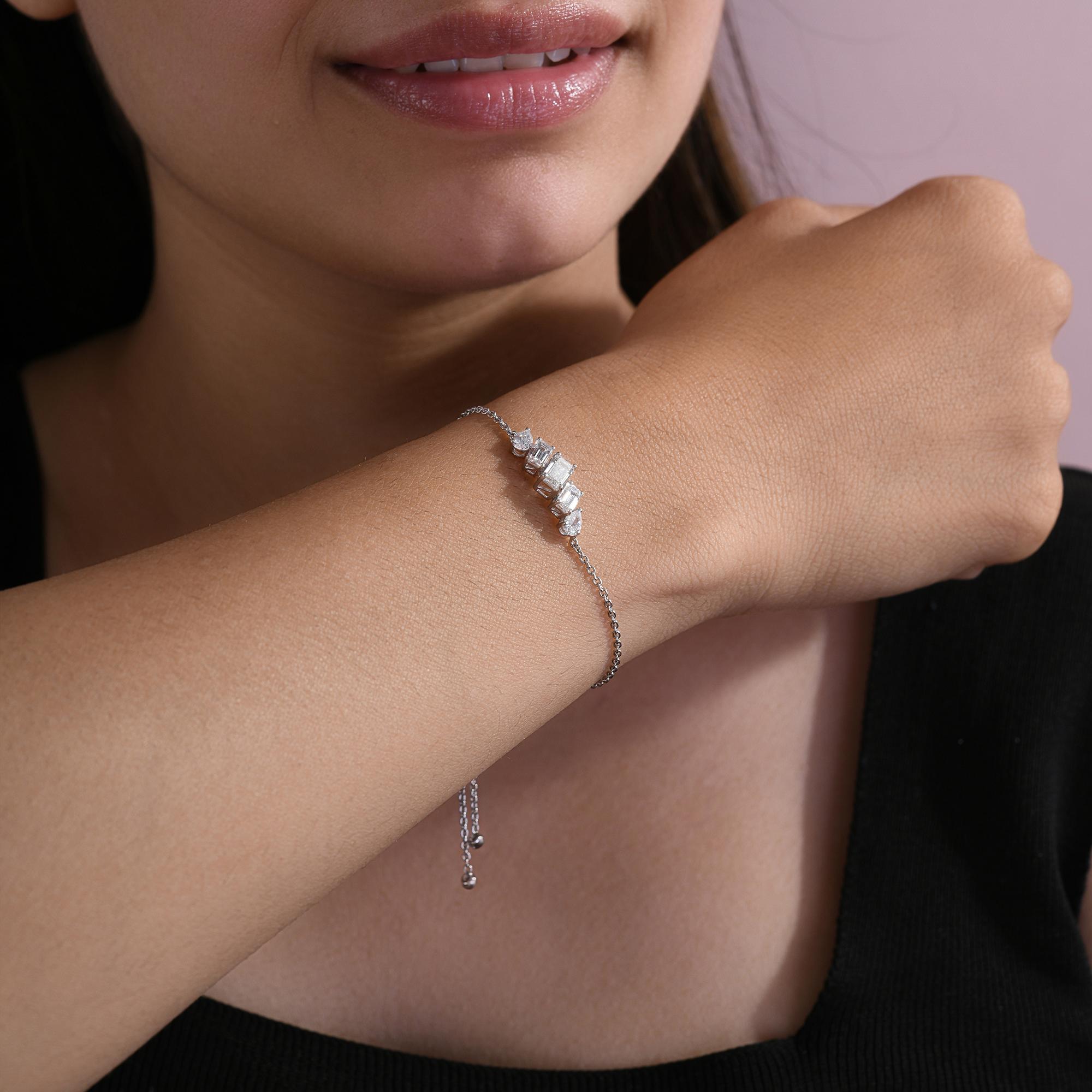 Pulsera de diamantes naturales talla esmeralda SI/H pera de 1,68 quilates y 14 quilates de oro blanco en venta 1