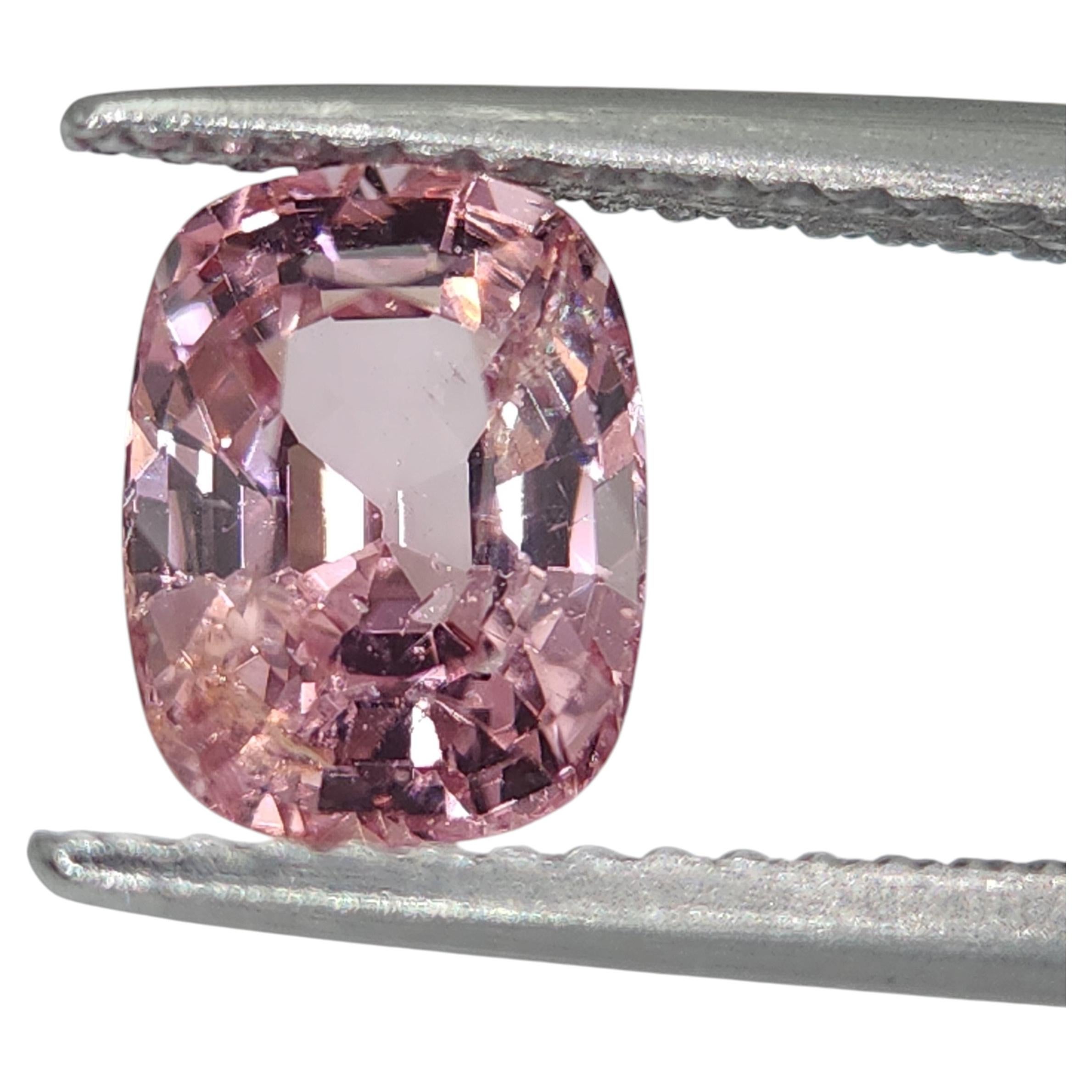 Natural 1.68 carat Unheated Peach color Spinel, cushion Cut Gemstone For Sale