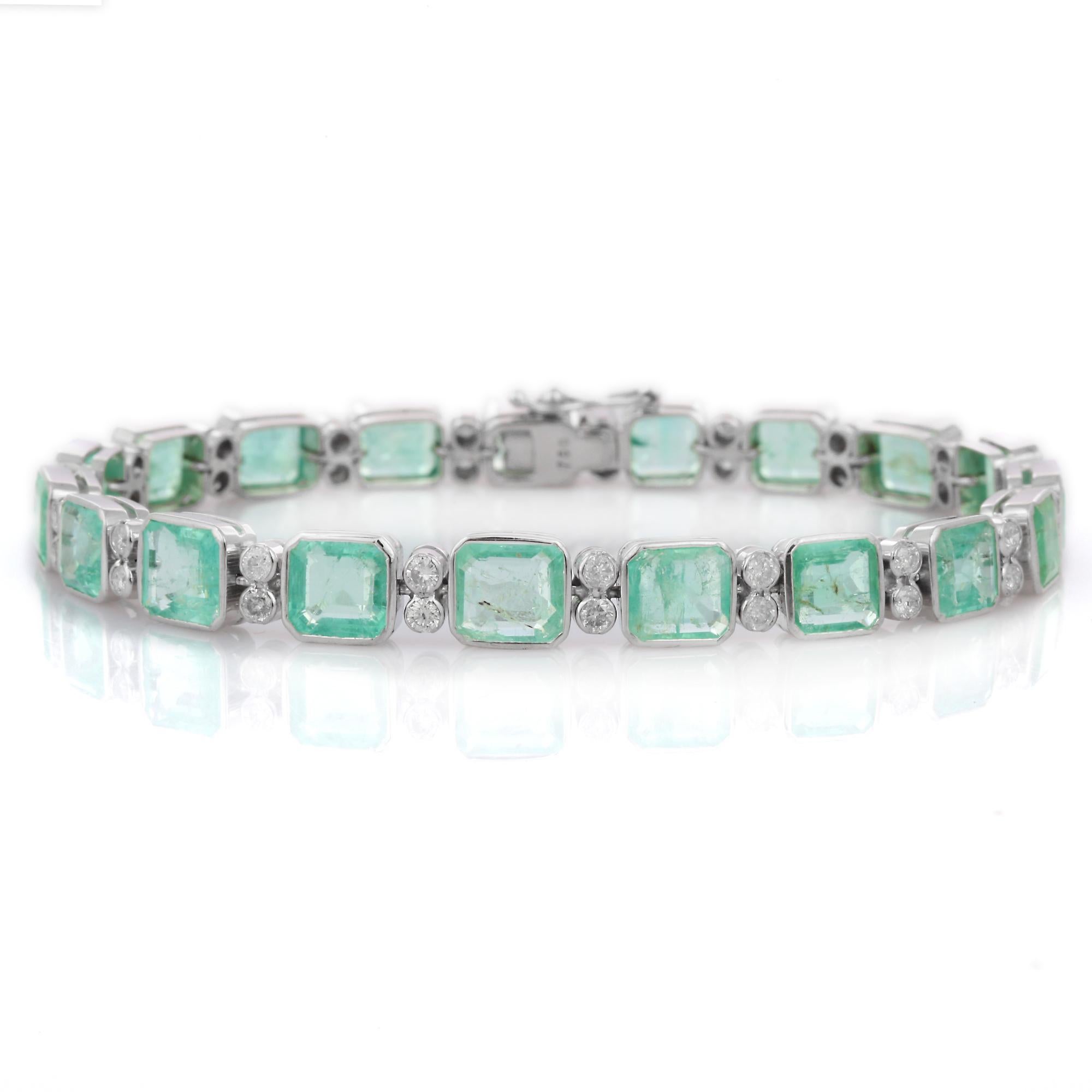 Emerald and diamond tennis bracelet in 18K Gold. It has a perfect octagon cut gemstone to make you stand out on any occasion or an event.
A tennis bracelet is an essential piece of jewelry when it comes to your wedding day. The sleek and elegant