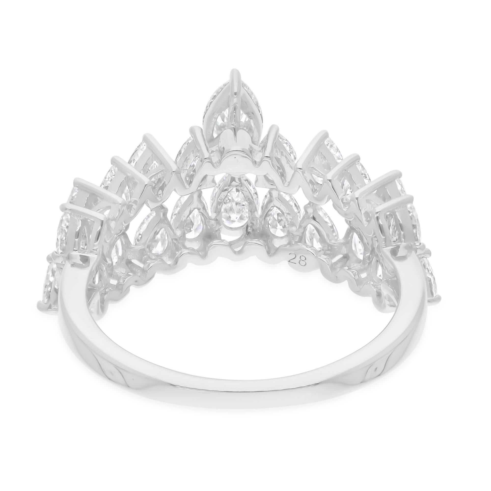 Cette bague a été méticuleusement fabriquée en or 14 carats et sertie de 1,69 carats de diamants étincelants.

La bague est de taille 7 et peut être redimensionnée en plus grand ou plus petit sur demande. Suivez la vitrine de Spectrum Jewels pour