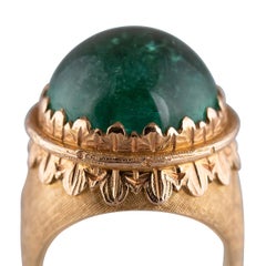 Natural 17 Carat Cabouchon Emerald 18 Karat Gold Men's Ring
