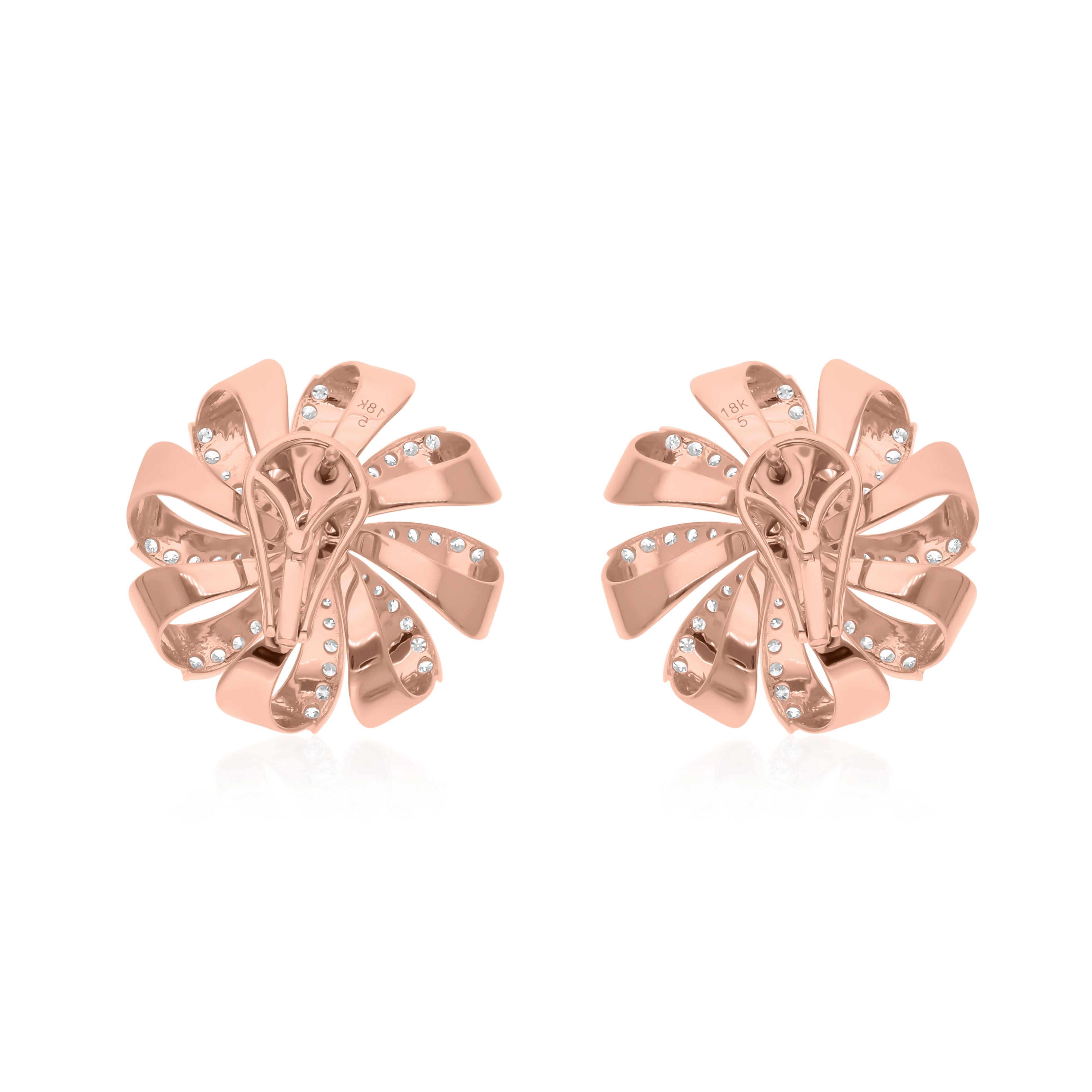 Moderno Orecchini a fiore con diamanti tondi naturali da 1,75 carati SI/H Gioielli in oro rosa 14 carati in vendita