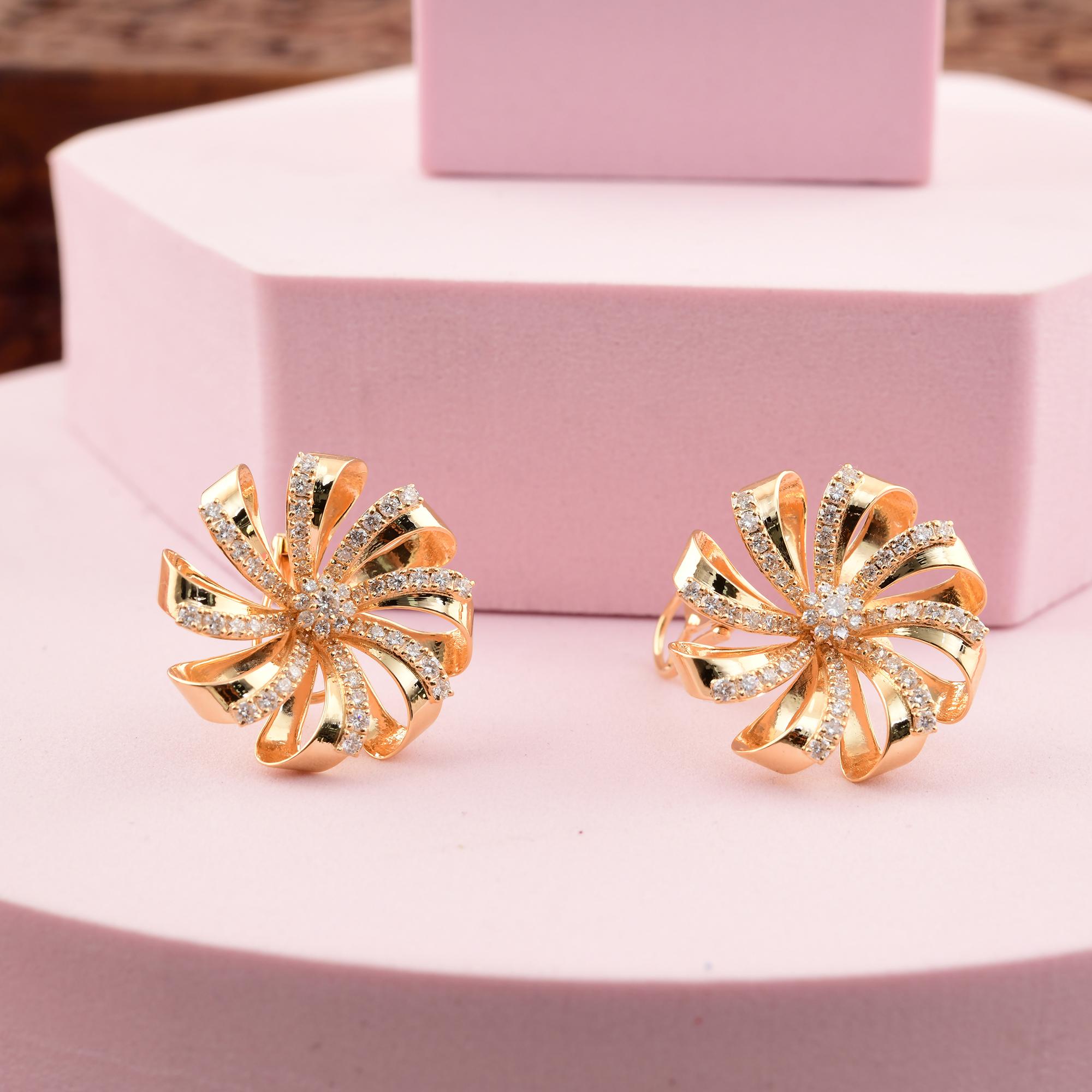 Round Cut Natural 1.75 Carat SI/H Round Diamond Flower Earrings 14k Yellow Gold Jewelry For Sale