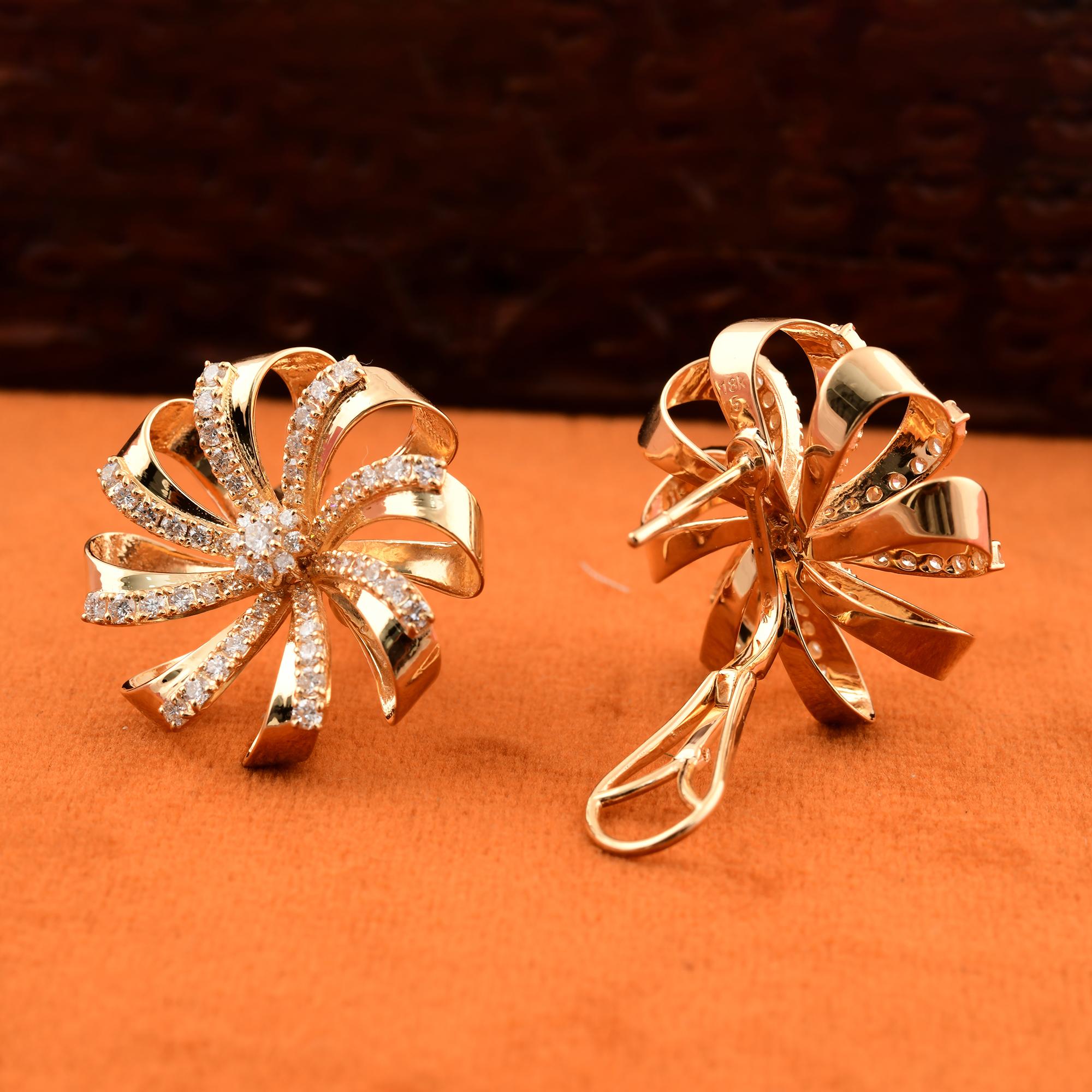 Natural 1.75 Carat SI/H Round Diamond Flower Earrings 14k Yellow Gold Jewelry In New Condition For Sale In Diera, Dubai